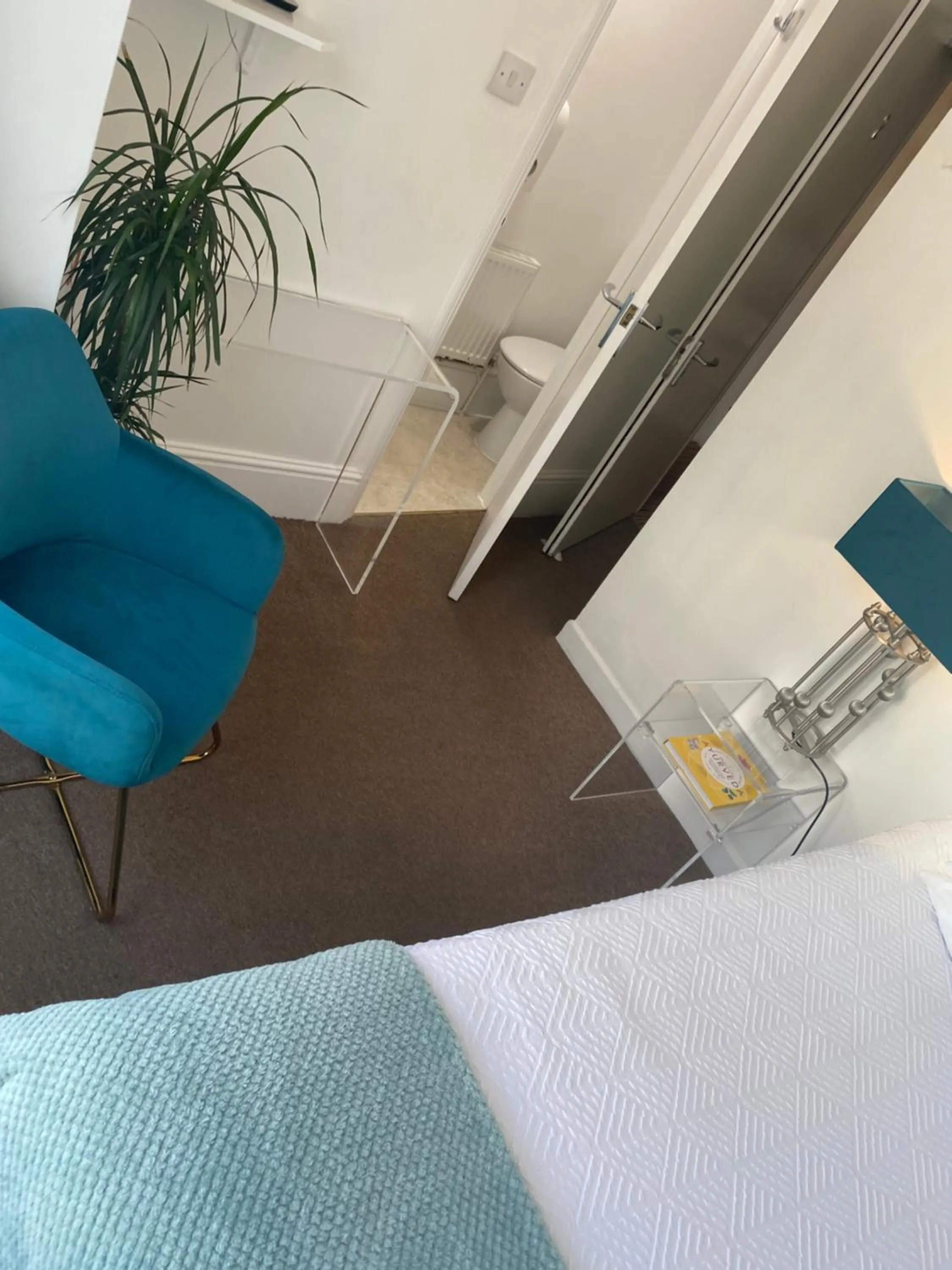 Bedroom, Bed in A & B Guest House Cambridge Ltd