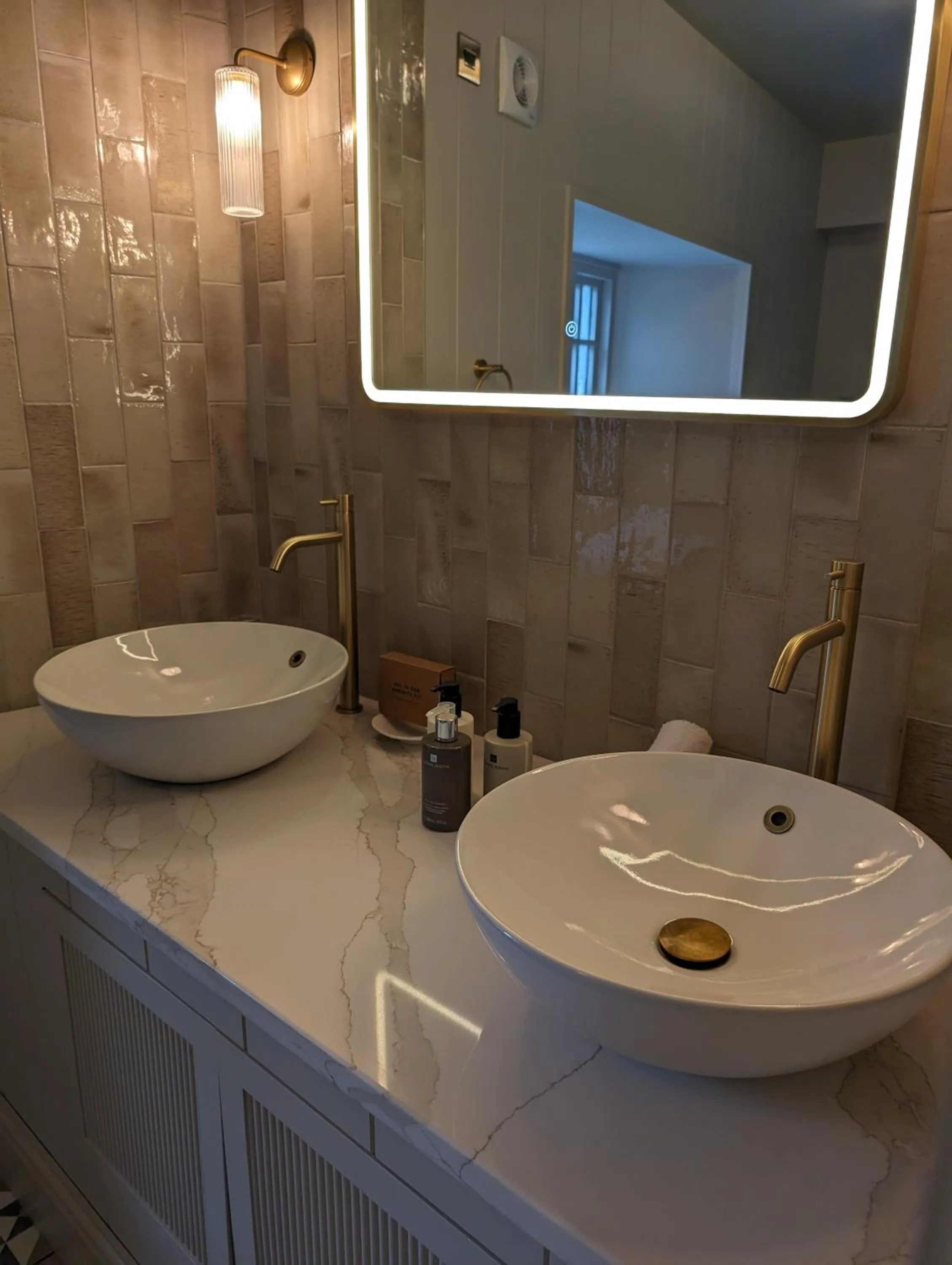 Bathroom in Mill End Hotel