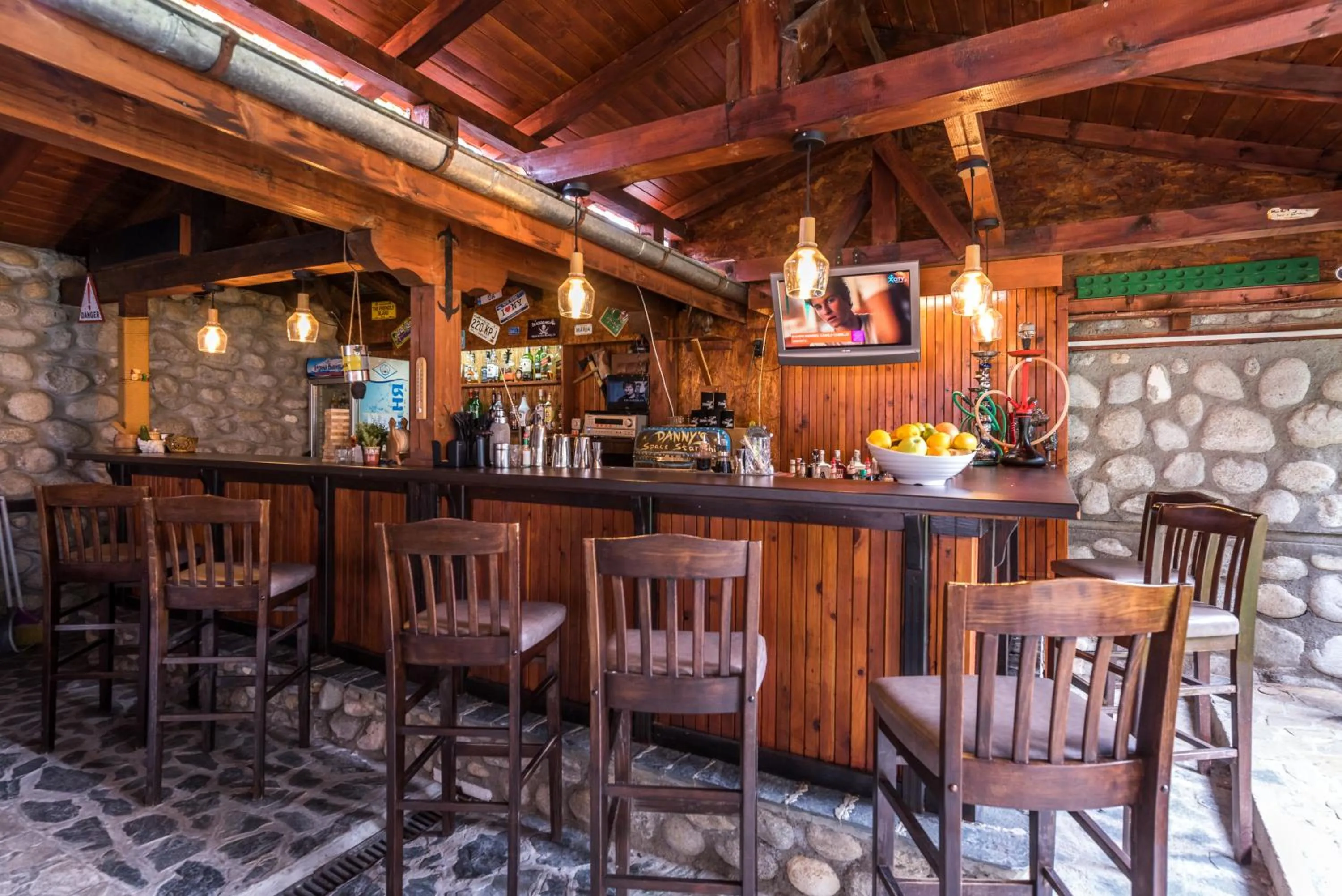 Restaurant/places to eat in Hotel Ida