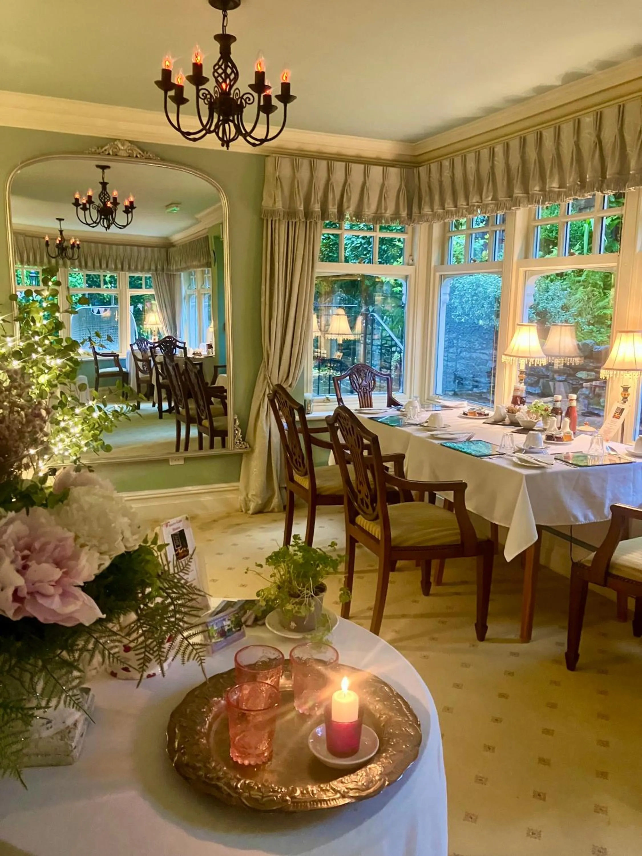 Dining area in Storrs Gate House