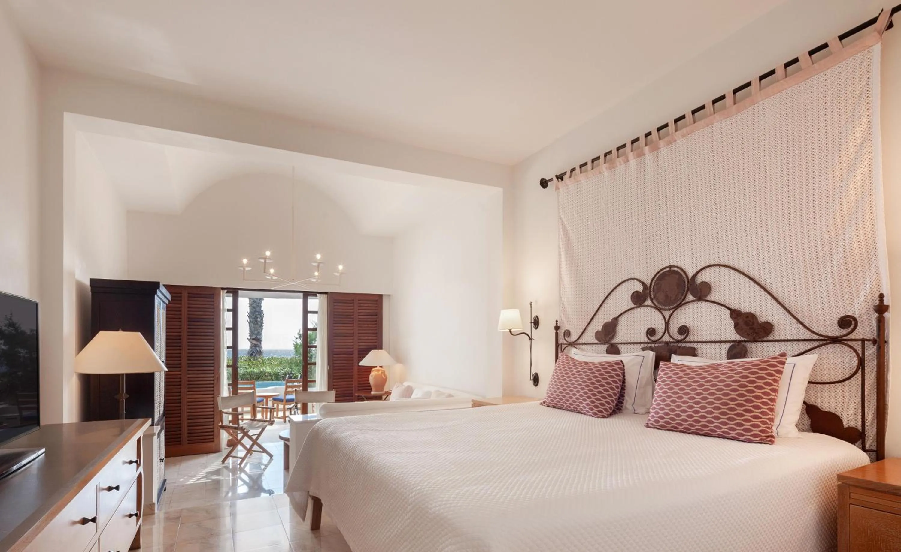 Photo of the whole room, Bed in Annabelle