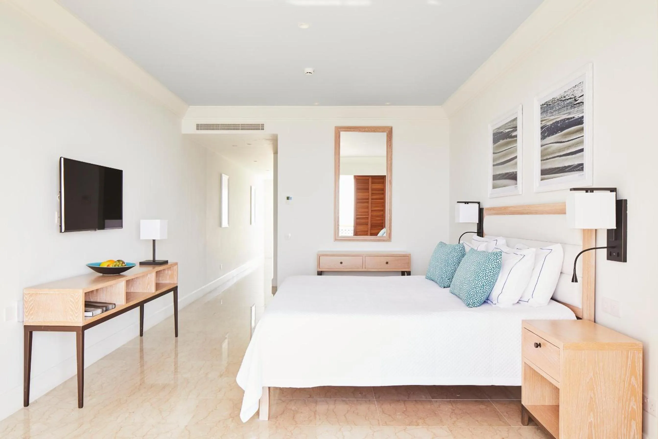 Photo of the whole room, Bed in Annabelle