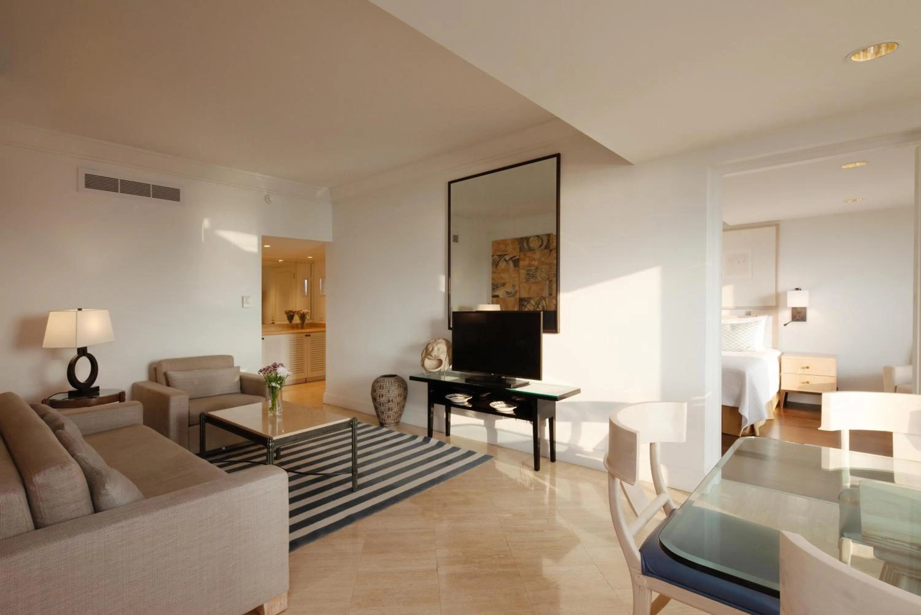 Photo of the whole room in Annabelle