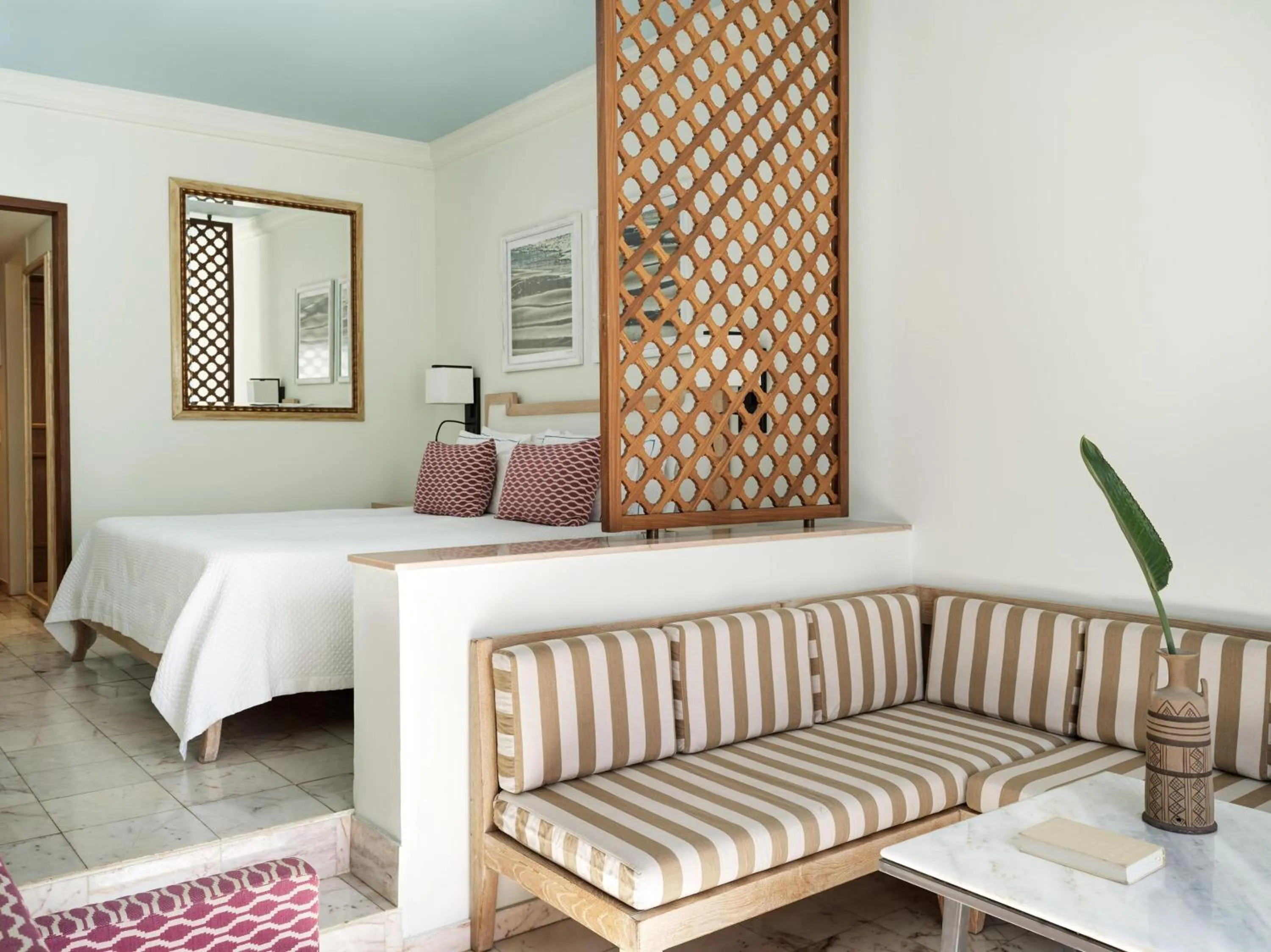 Photo of the whole room, Bed in Annabelle