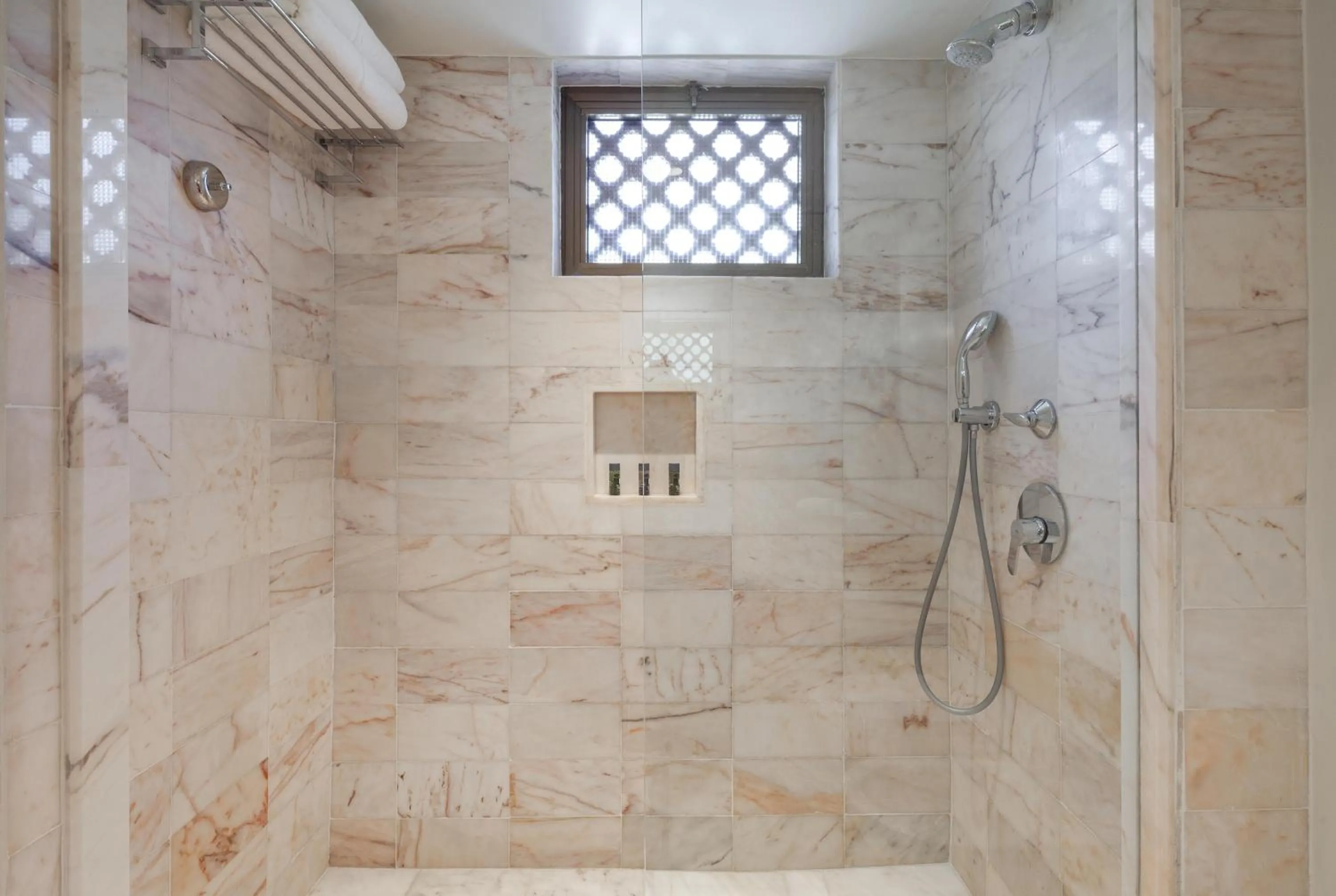 Bathroom in Annabelle