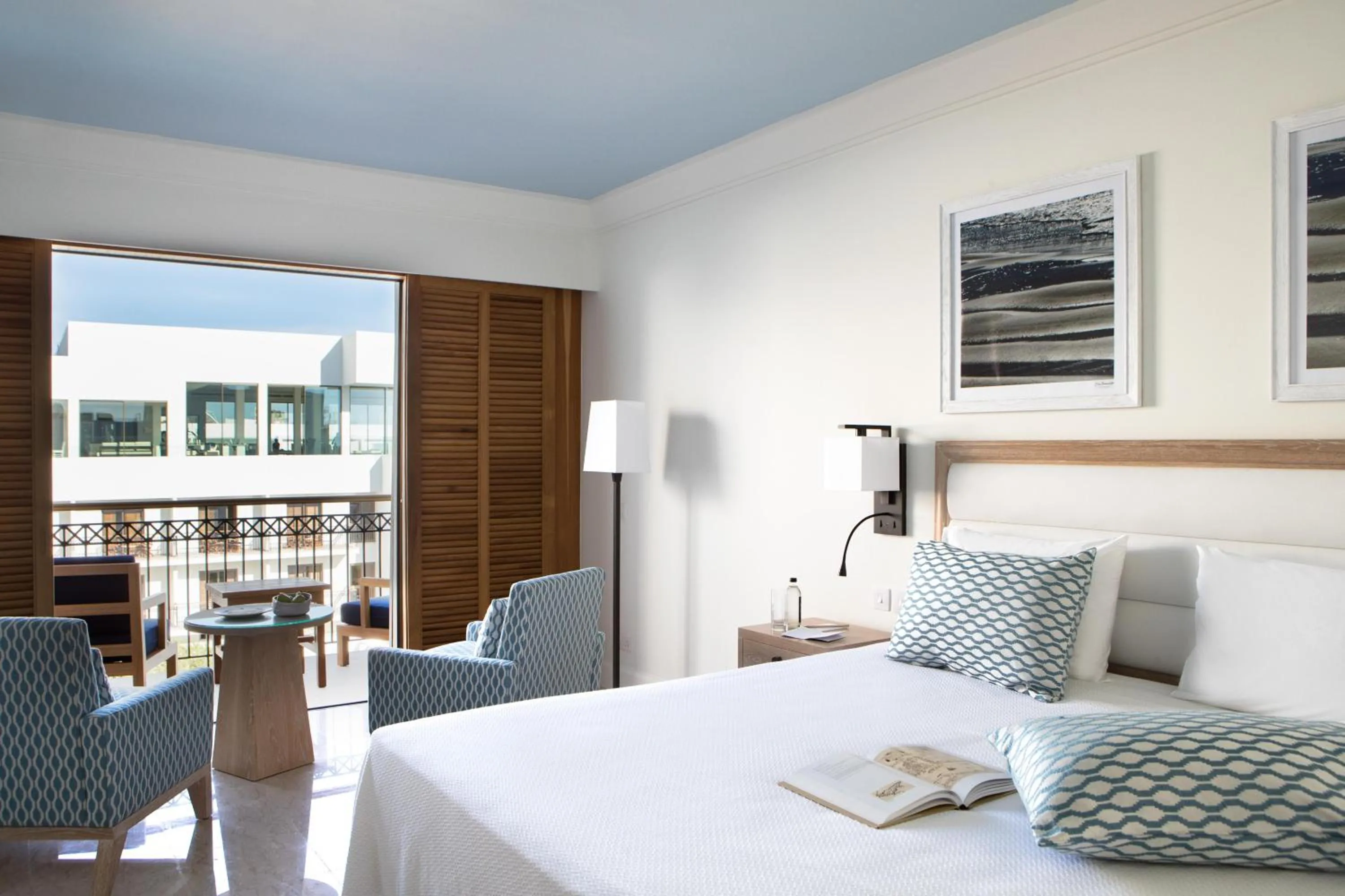 Photo of the whole room, Bed in Annabelle