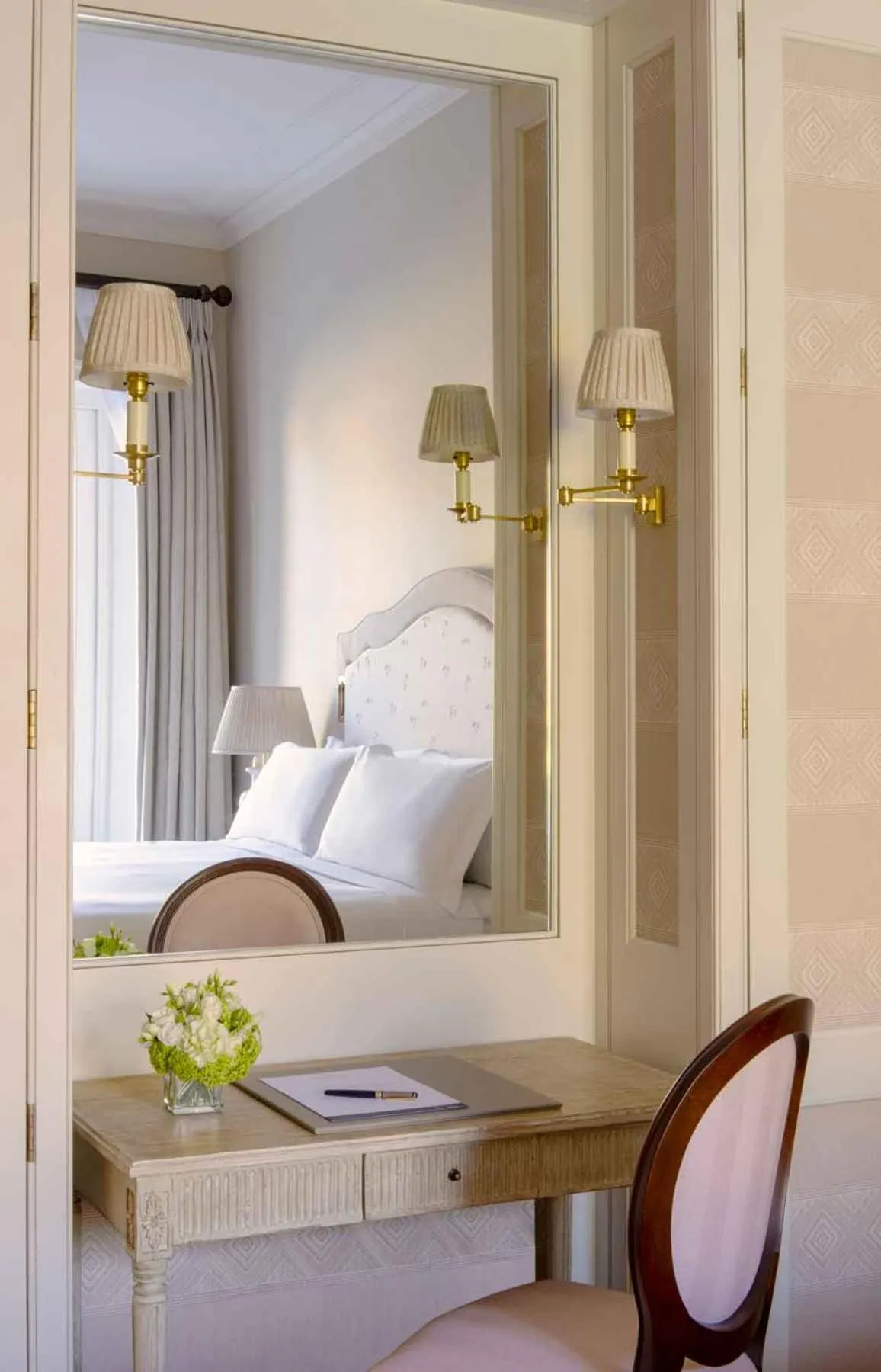 Bed in Cashel Palace Hotel