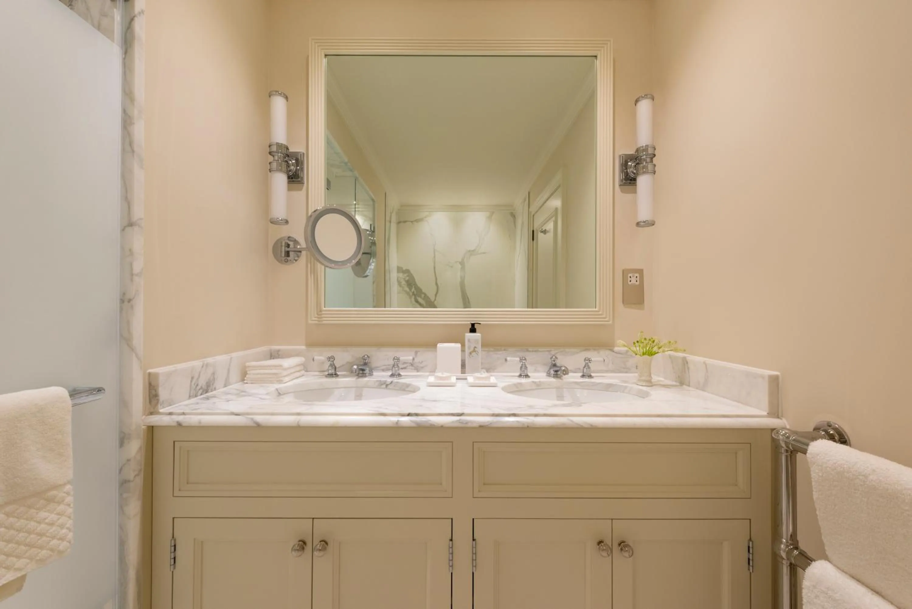 Bathroom in Cashel Palace Hotel