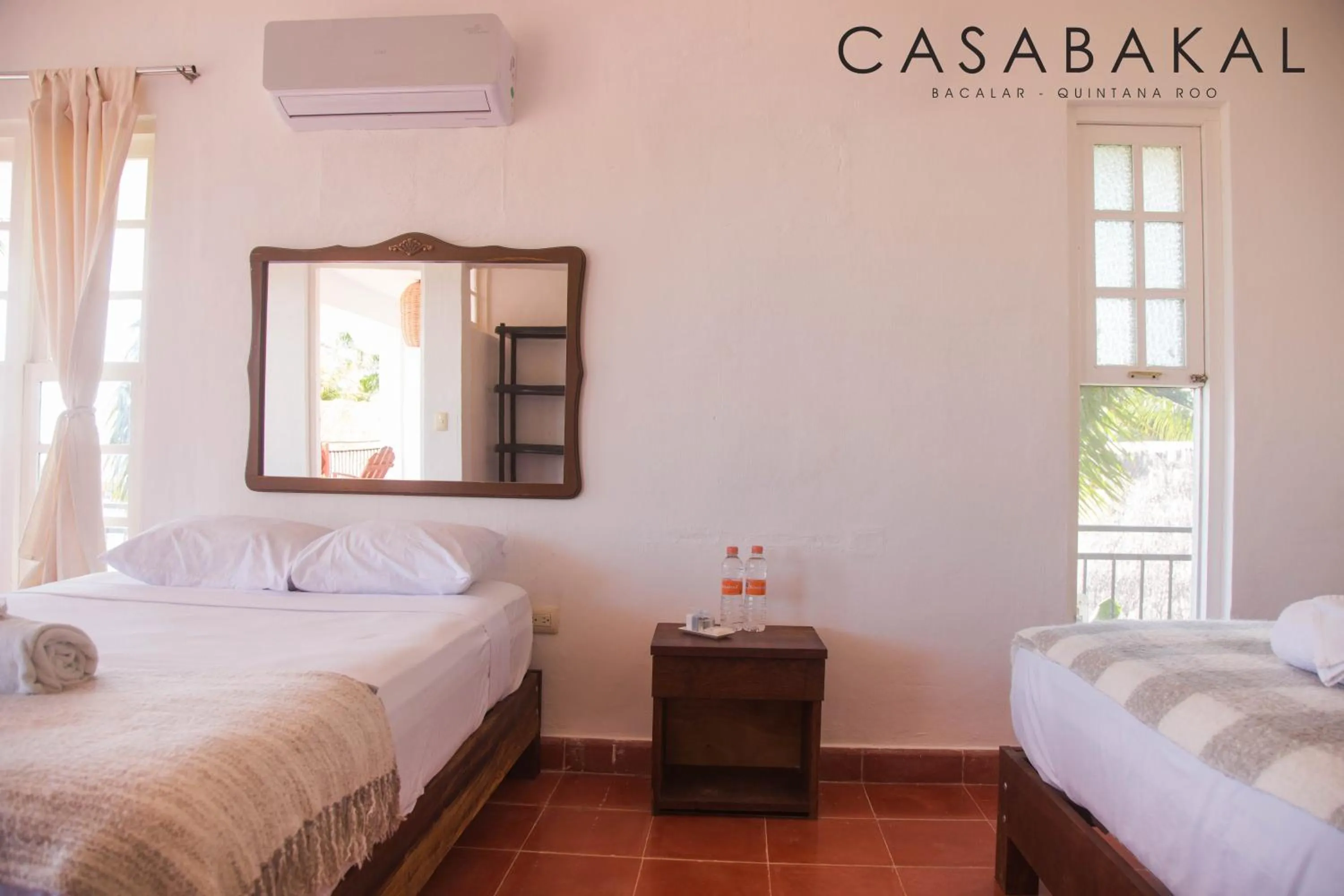 Photo of the whole room, Bed in Hotel CasaBakal - A pie de Laguna - Bacalar