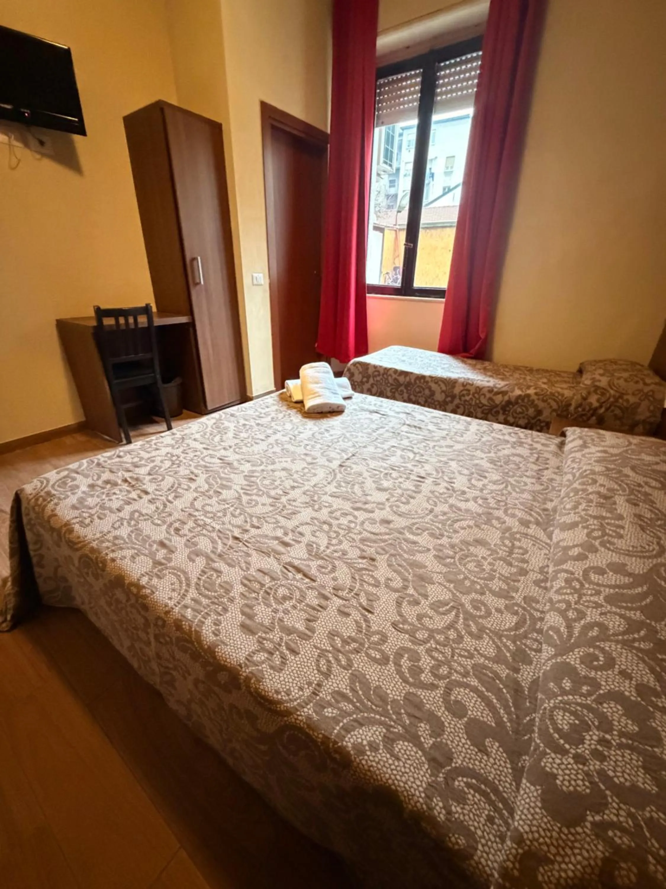 Bed in Albergo Corvetto Corso Lodi