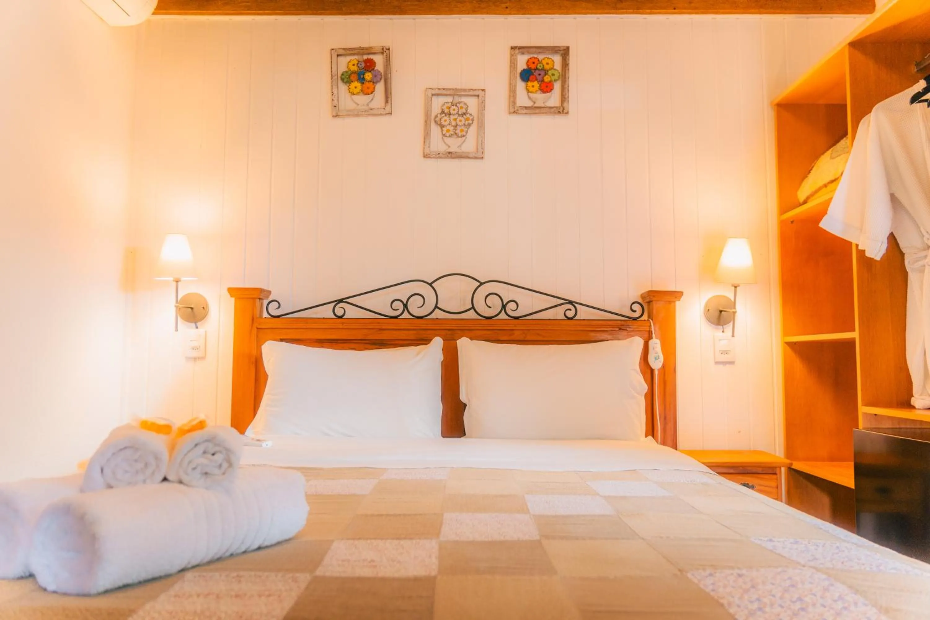 Bed in Pousada Alto de Monte Verde
