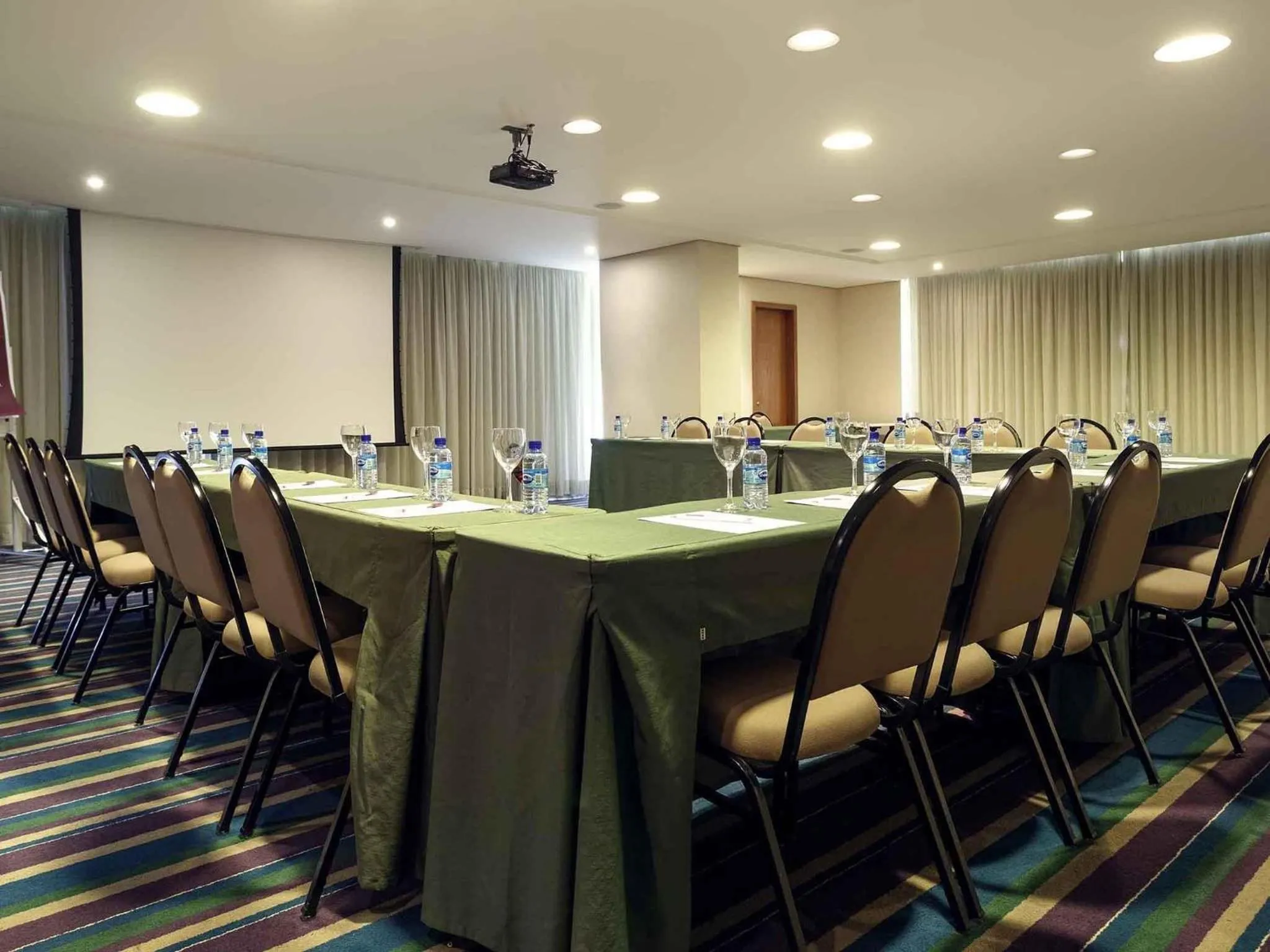 Meeting/conference room in Mercure Salvador Pituba