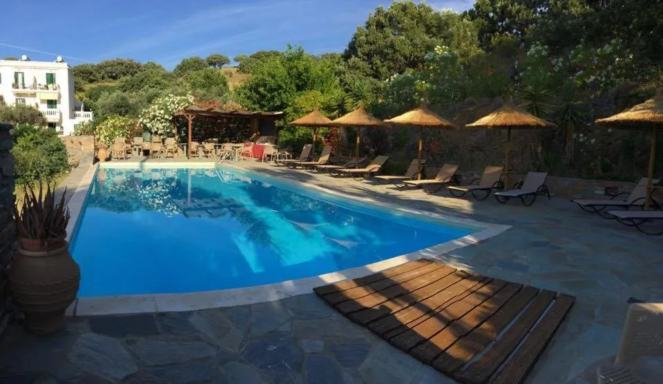Swimming pool in Vassiliki Studios