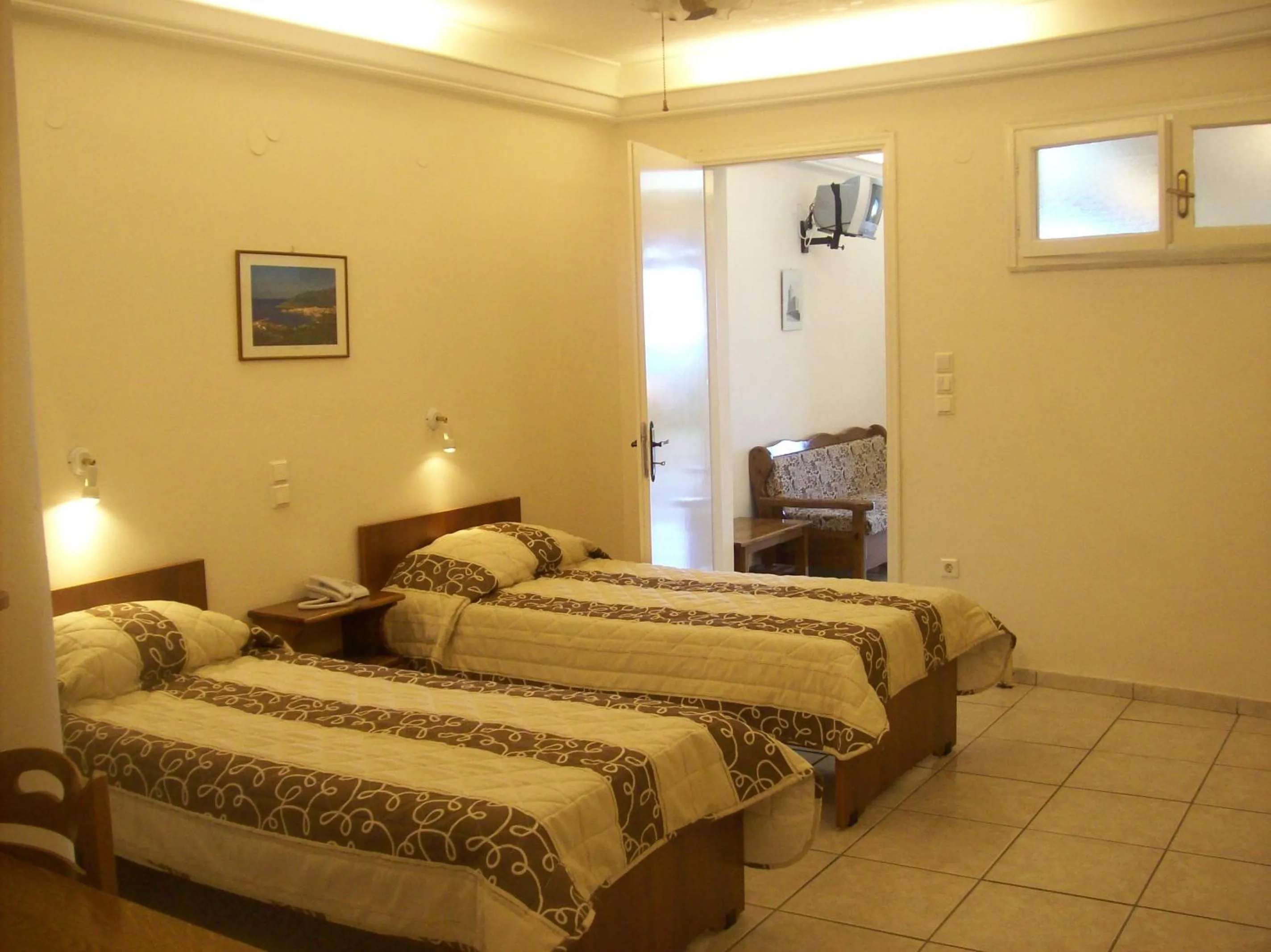Photo of the whole room, Bed in Vassiliki Studios