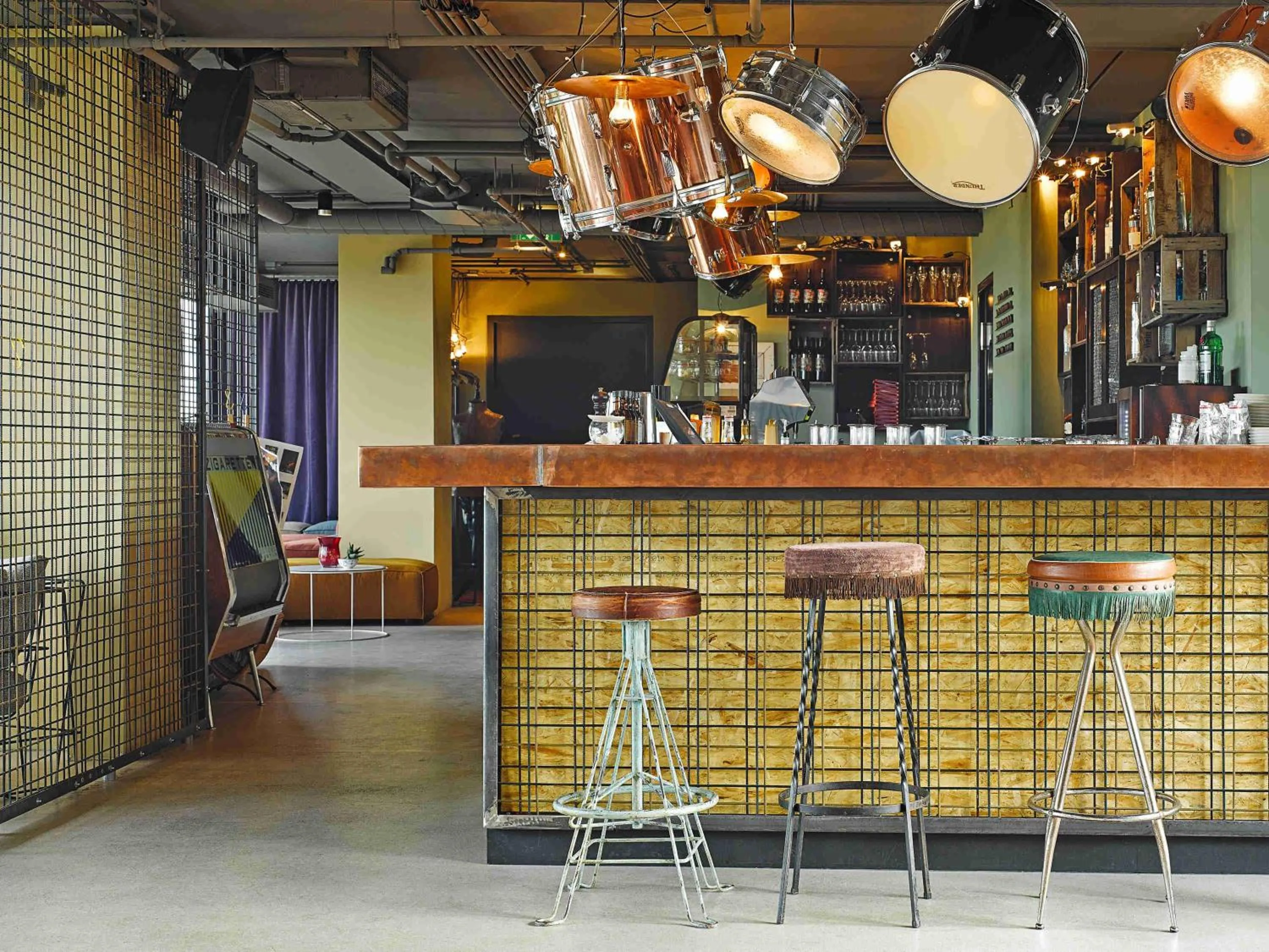 Lounge or bar in 25hours Hotel beim MuseumsQuartier