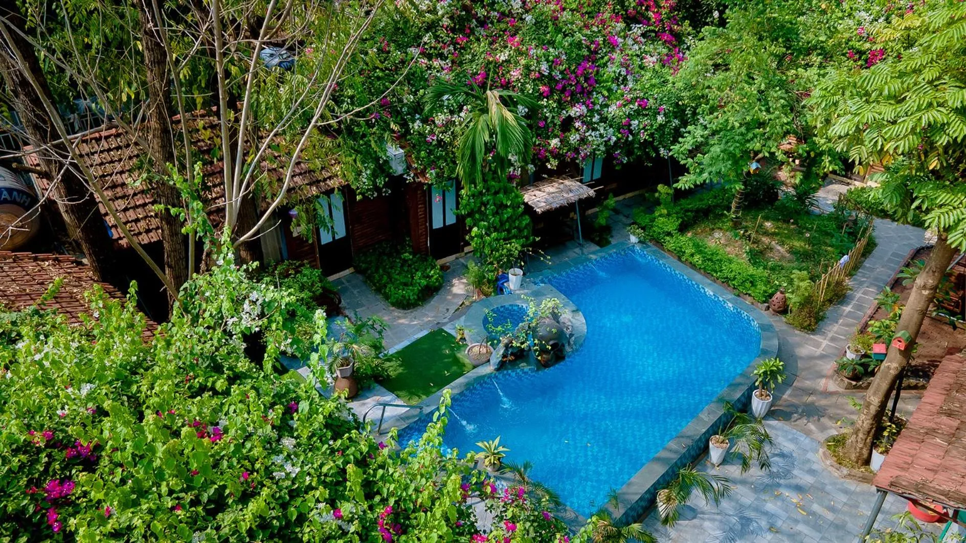 Swimming pool in Green Peace Bungalow