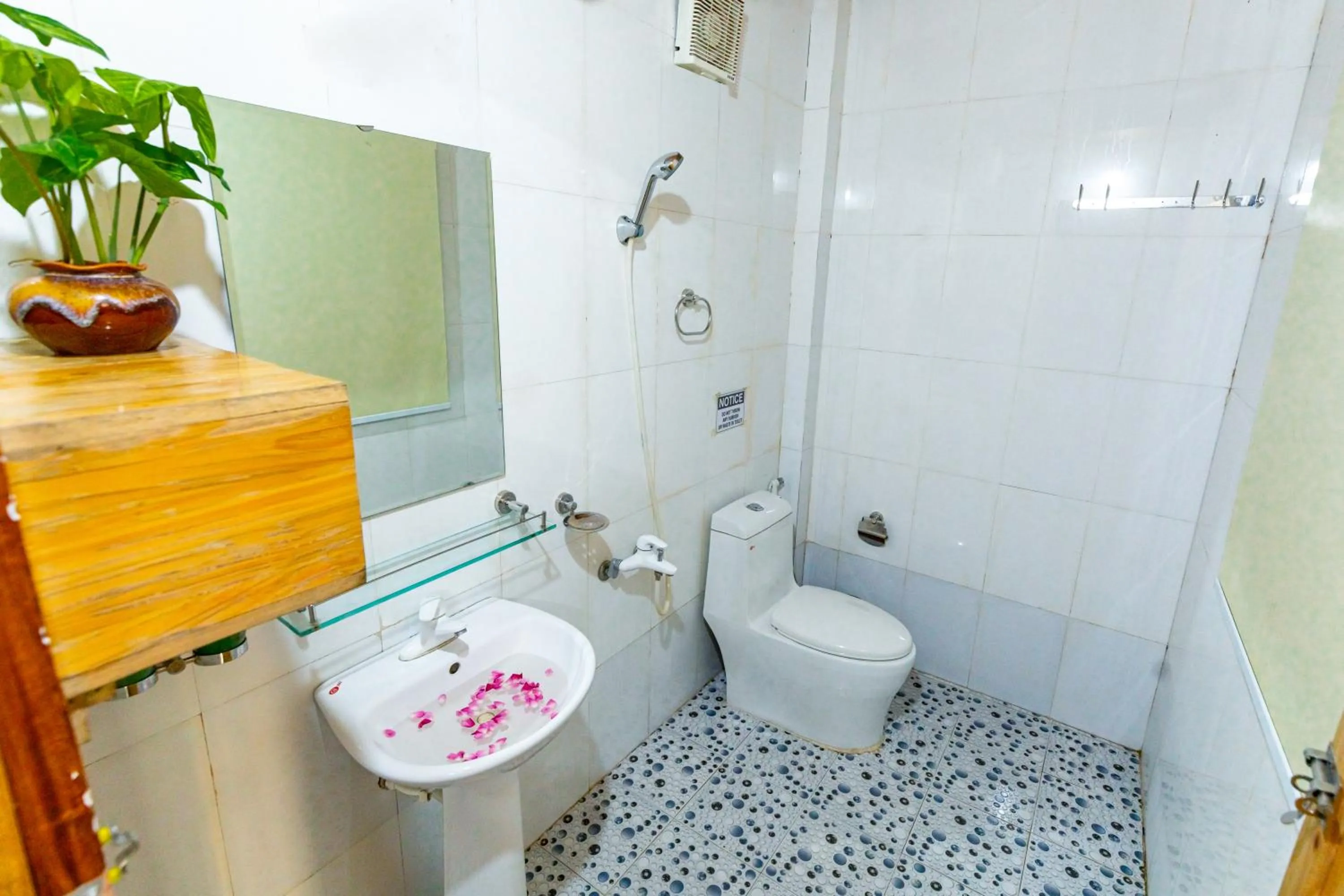 Shower in Green Peace Bungalow
