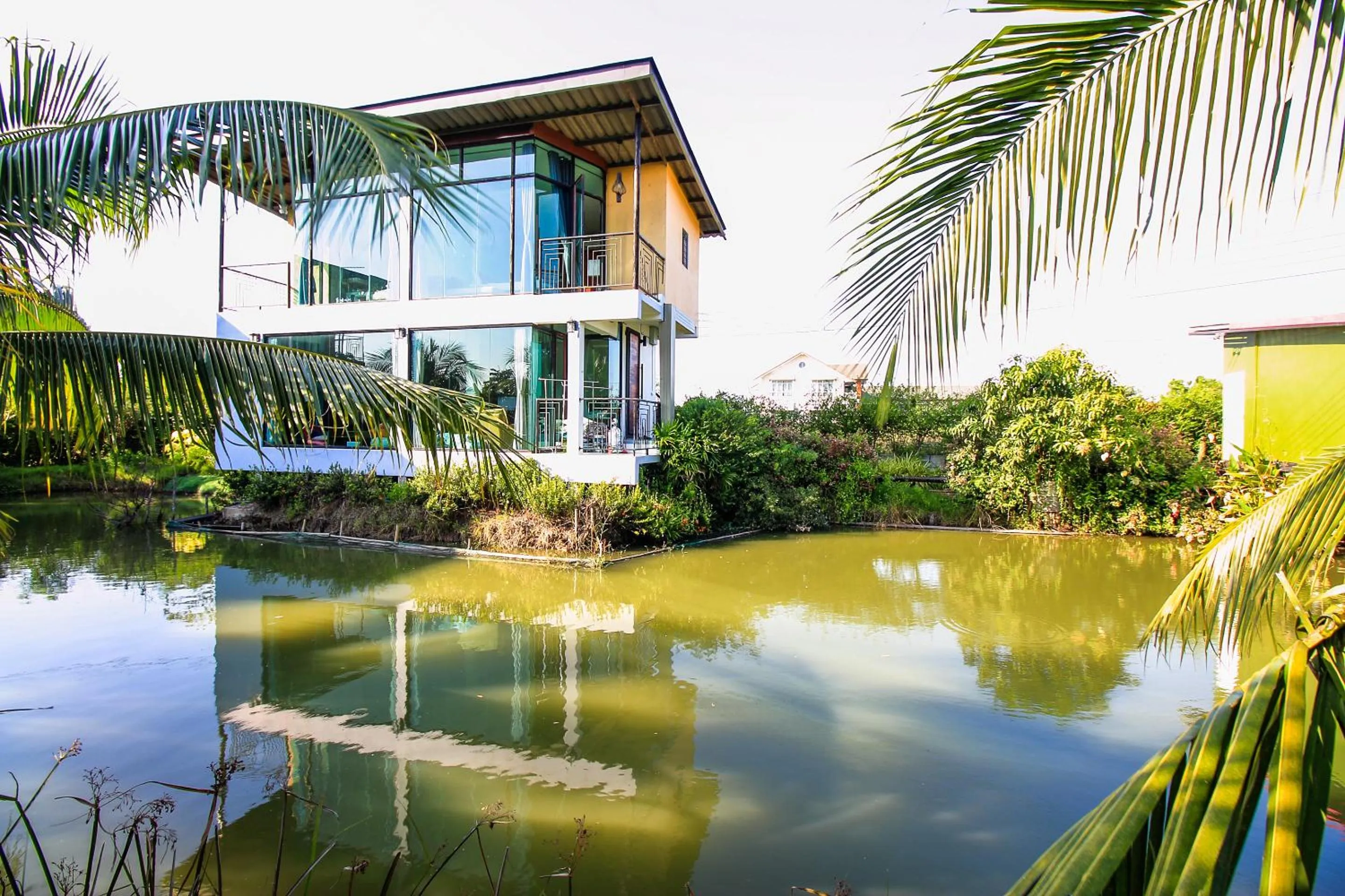 Property building in Plernsalaya resort