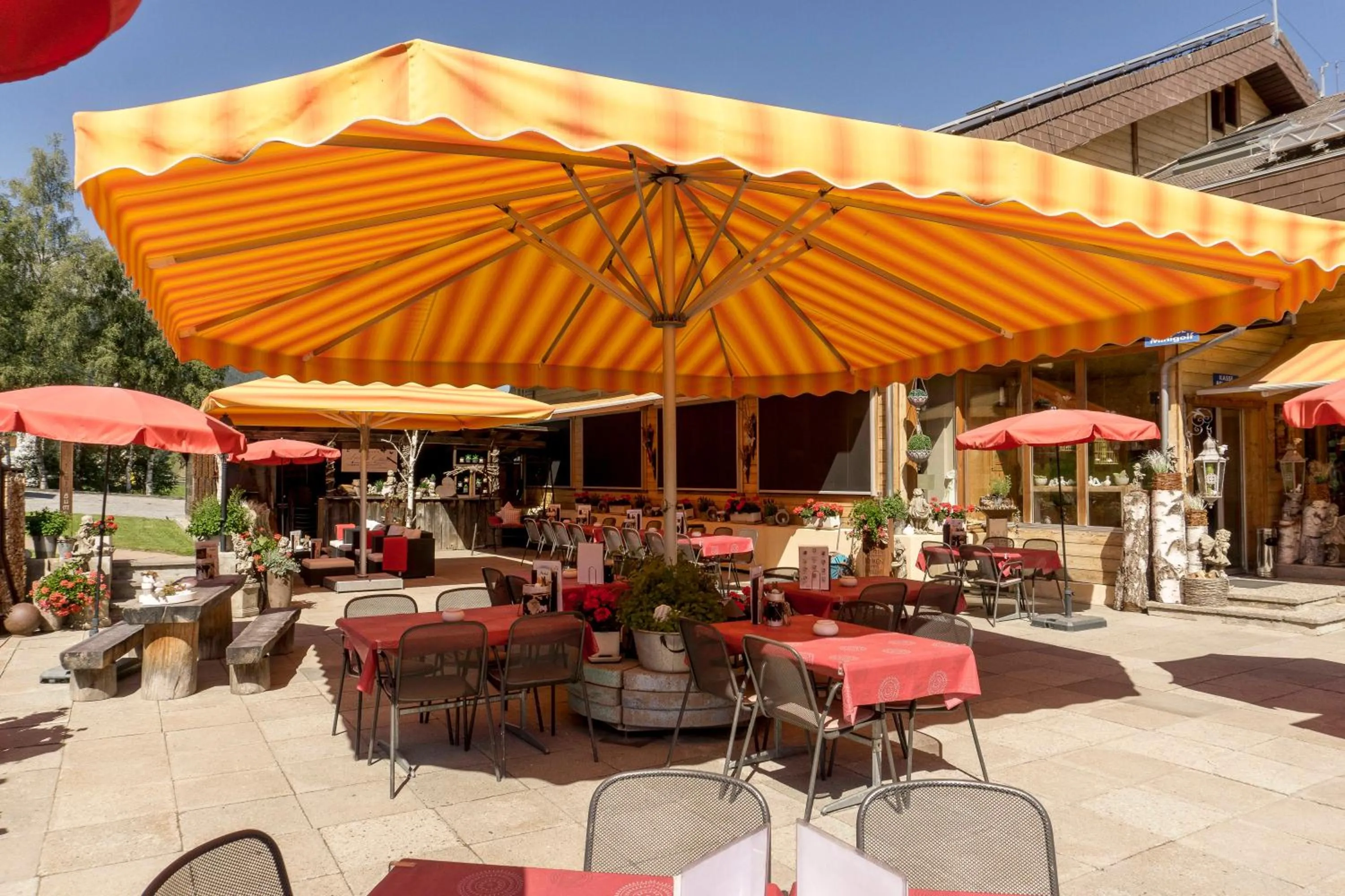 Restaurant/places to eat in Hotel-Restaurant Ronalp