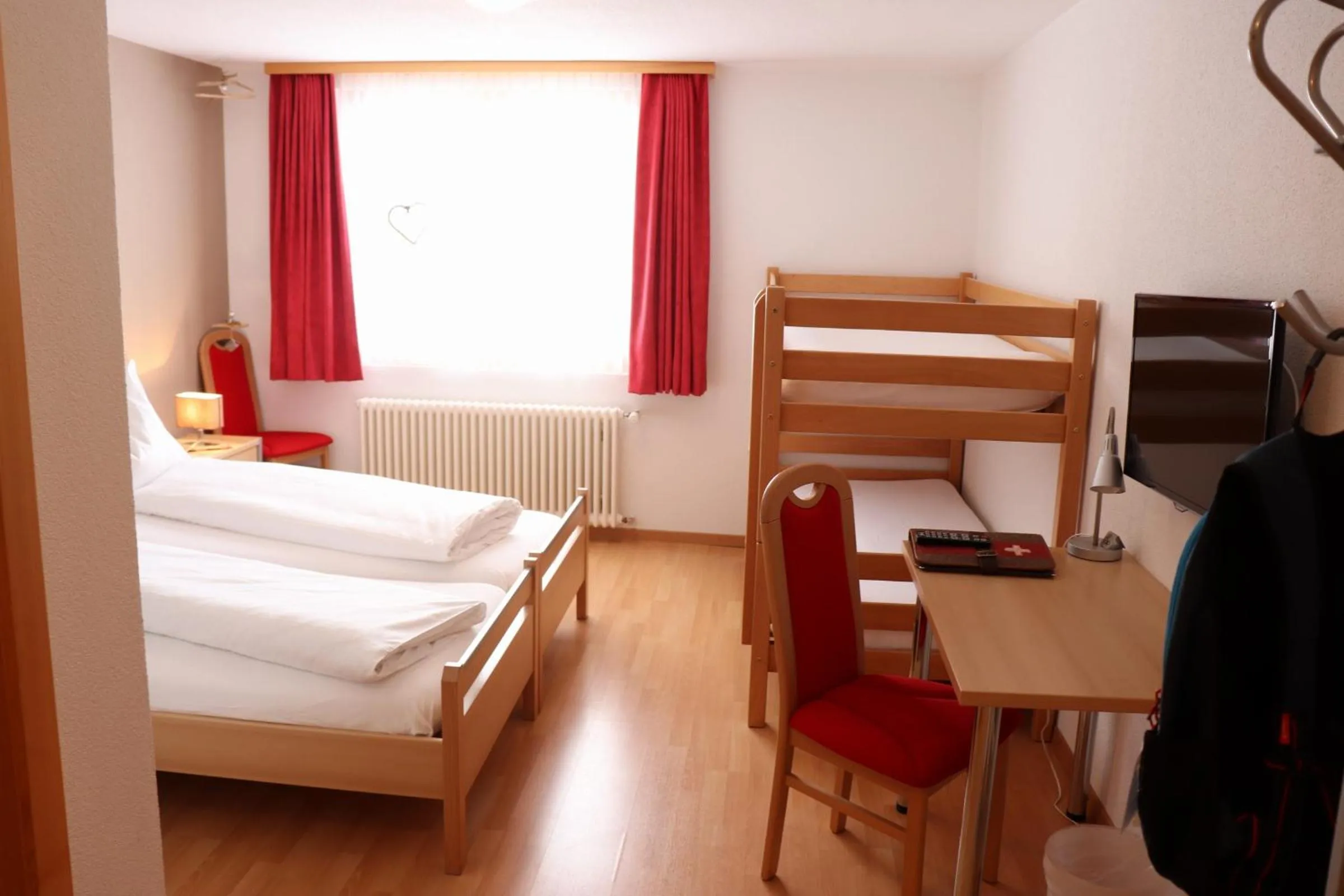 Photo of the whole room in Hotel-Restaurant Ronalp