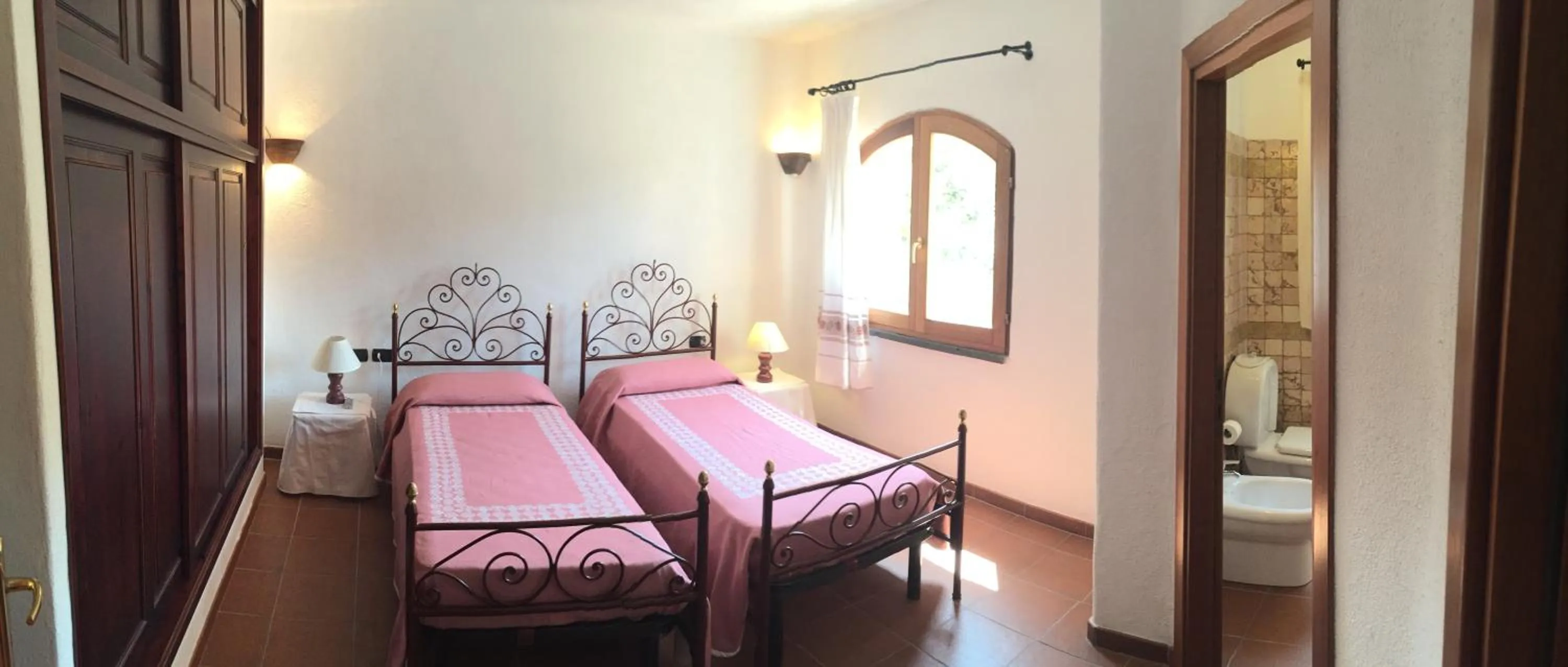 Day, Bed in Le Antunne