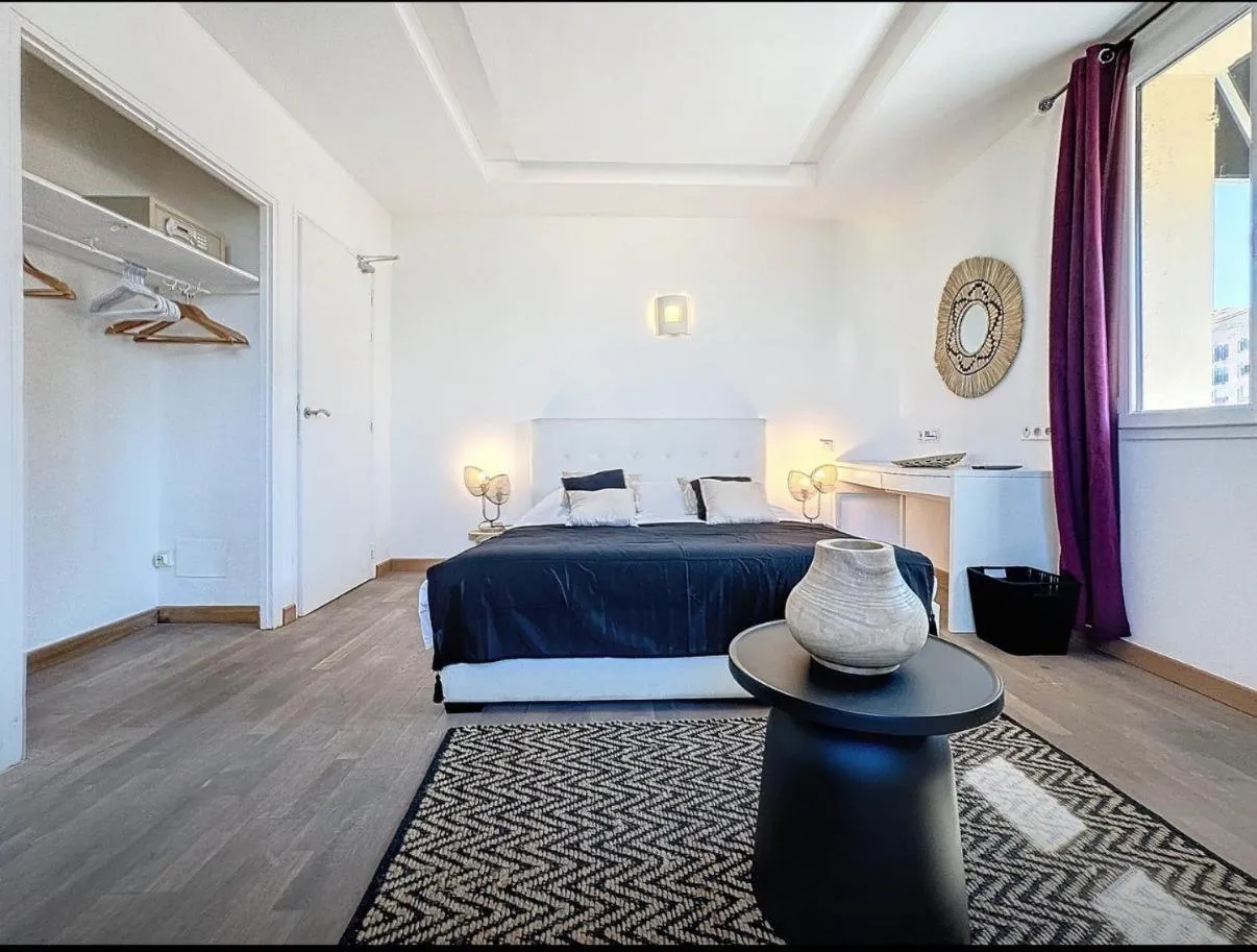 Bed in Hôtel Les 3 Terrasses