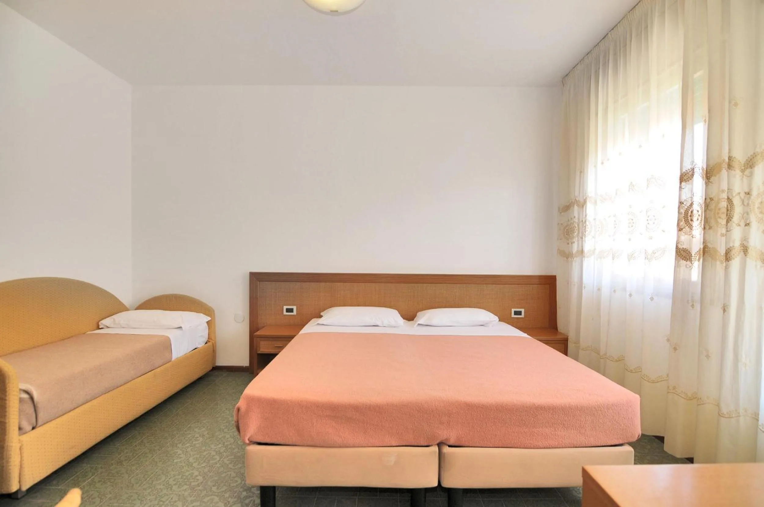 Bedroom, Bed in Venus Best Price