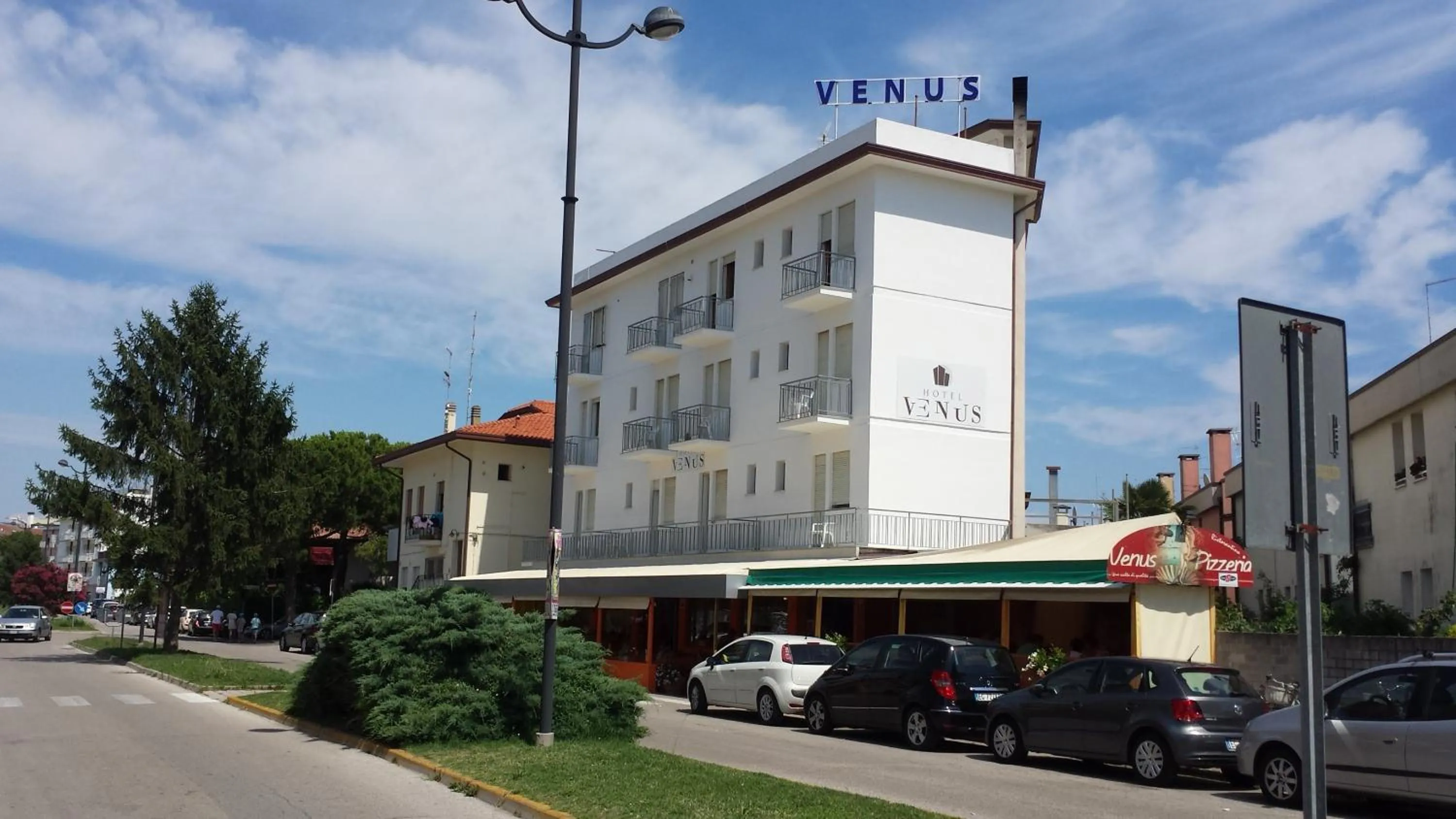 Facade/entrance in Venus Best Price