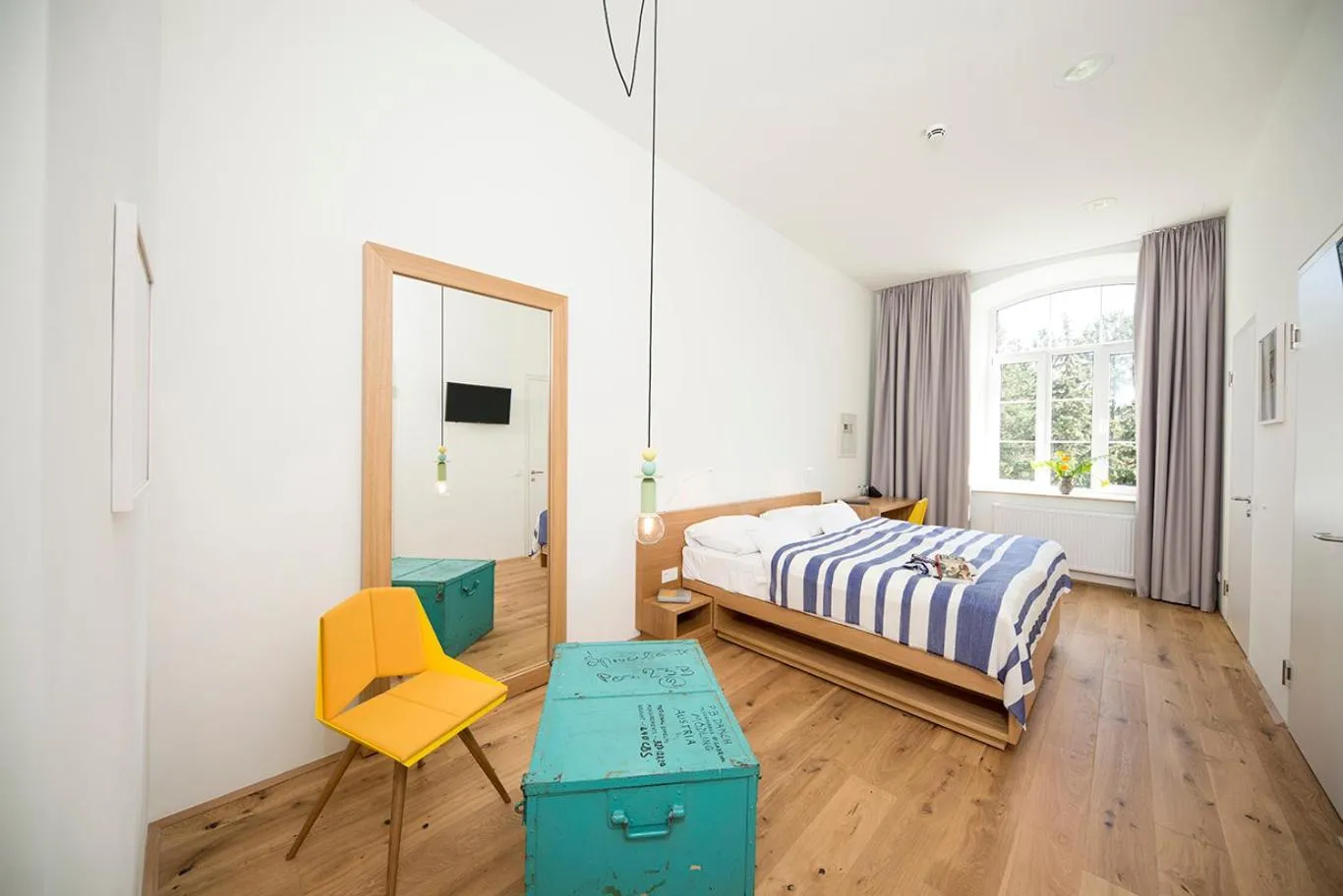 Photo of the whole room, Bed in Gabrium