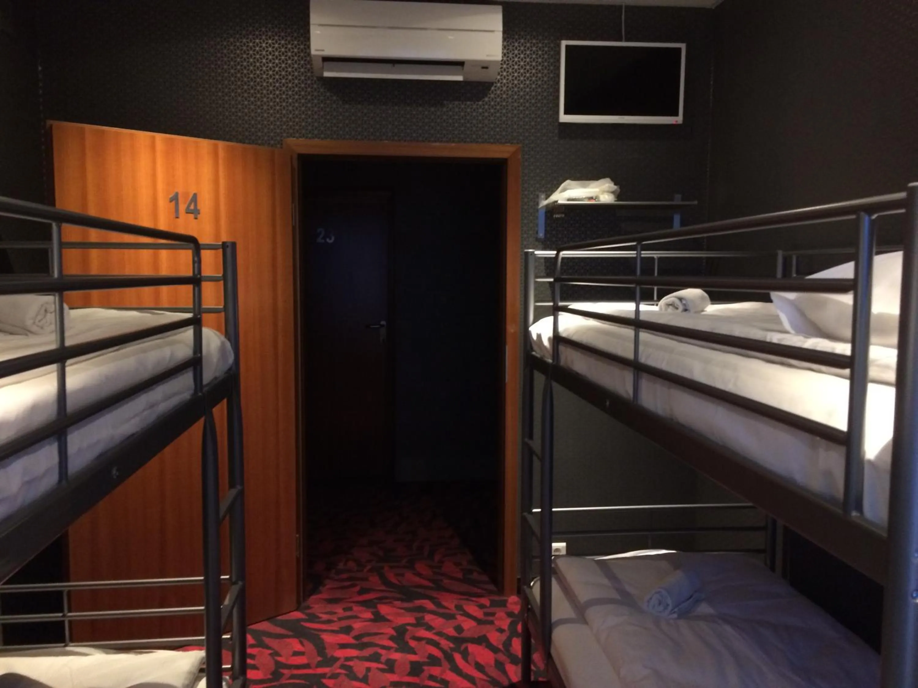 Photo of the whole room, Bed in Loft Car Factory