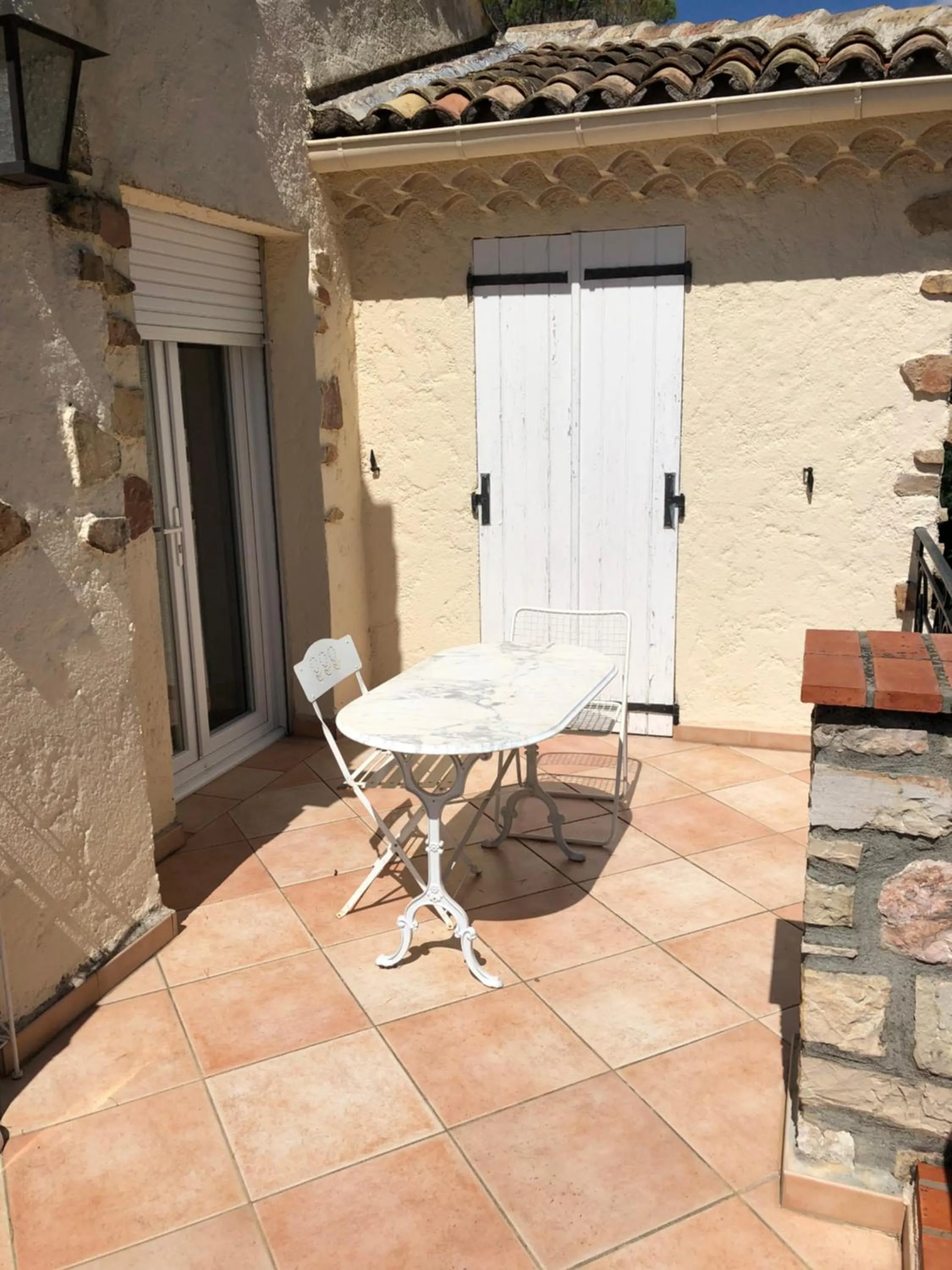 Patio in La Garriniere