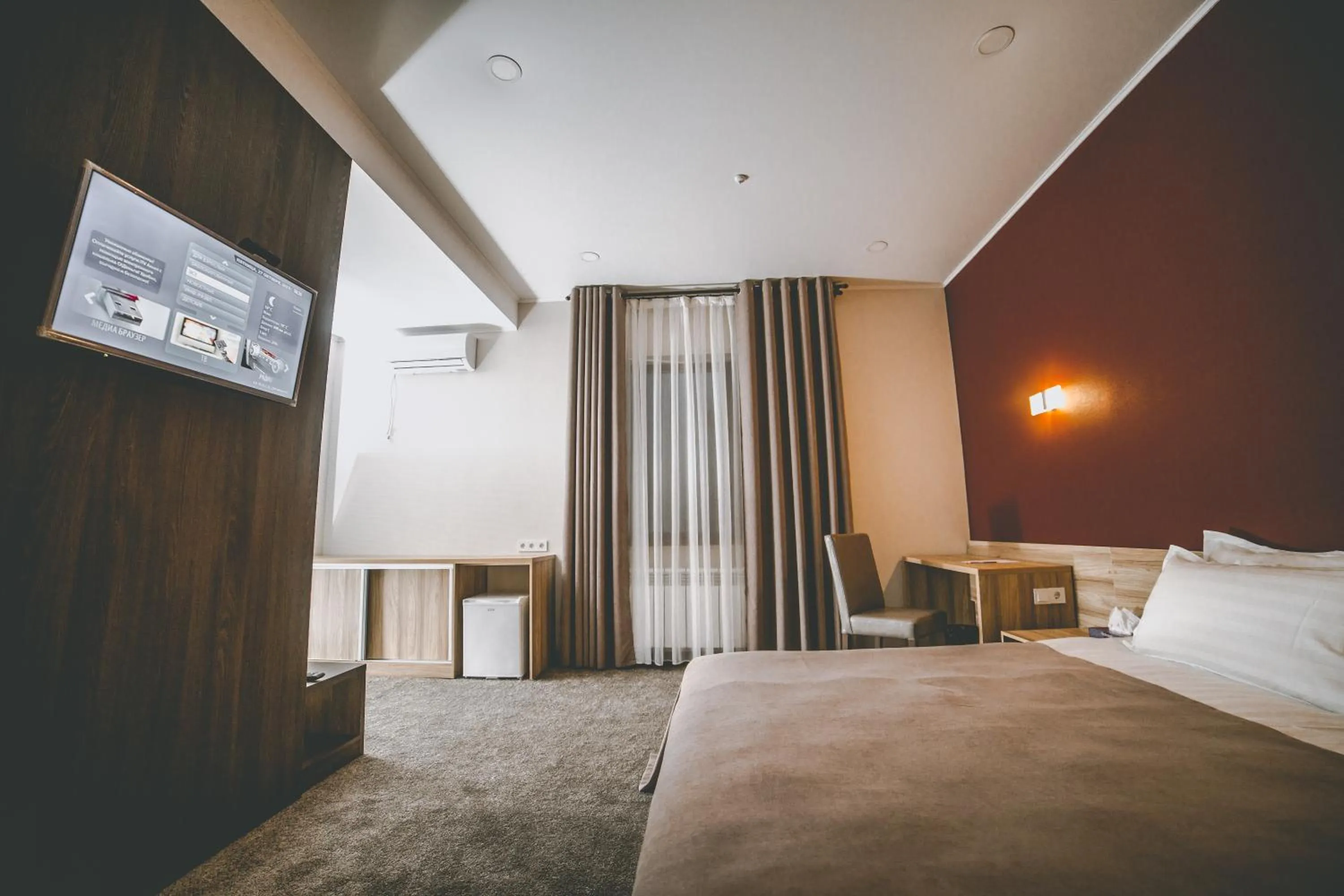 Double or Twin Room with City View - single occupancy in Lumarc Hotel