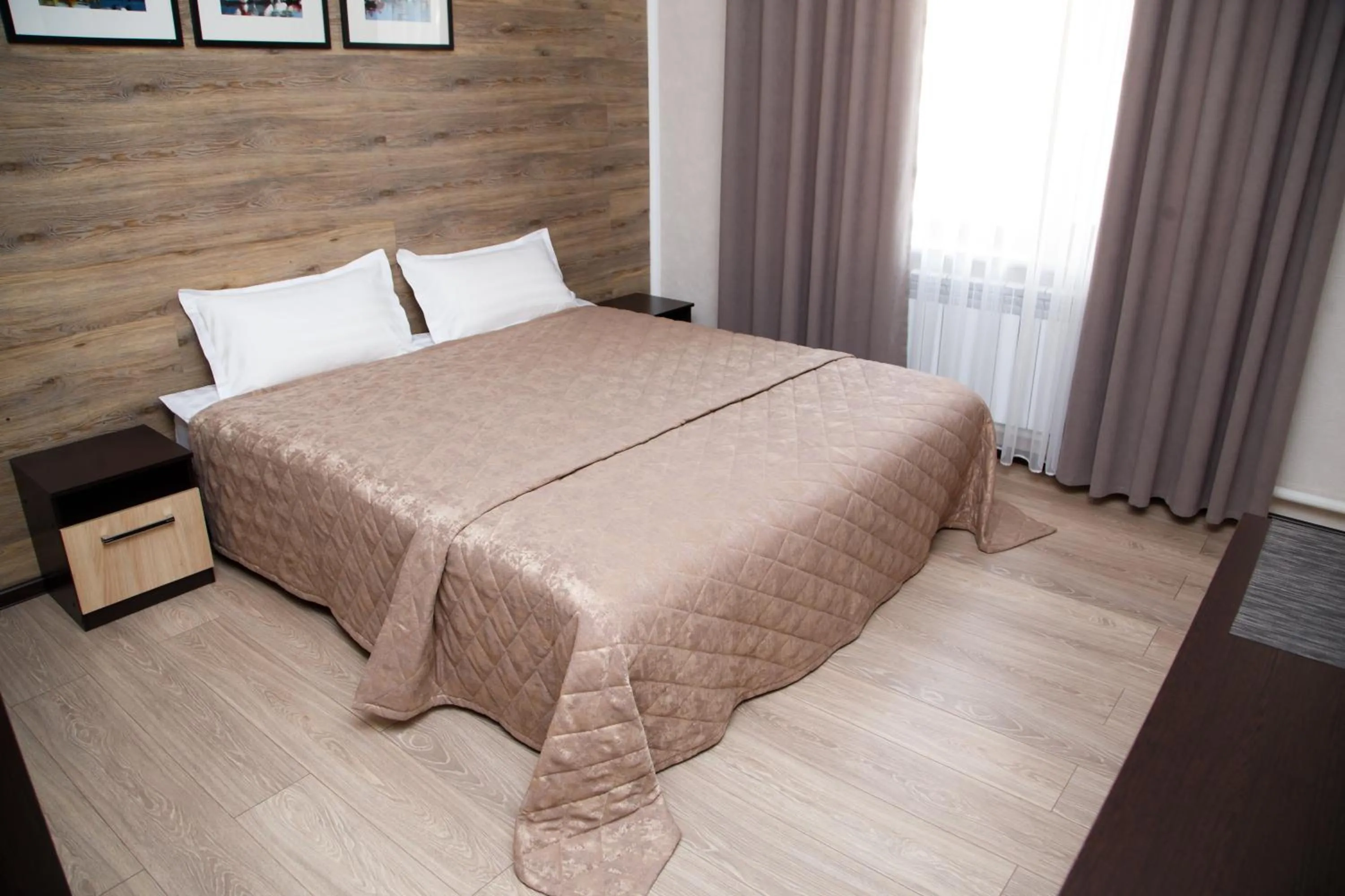 Standard Single Room - single occupancy in Lumarc Hotel