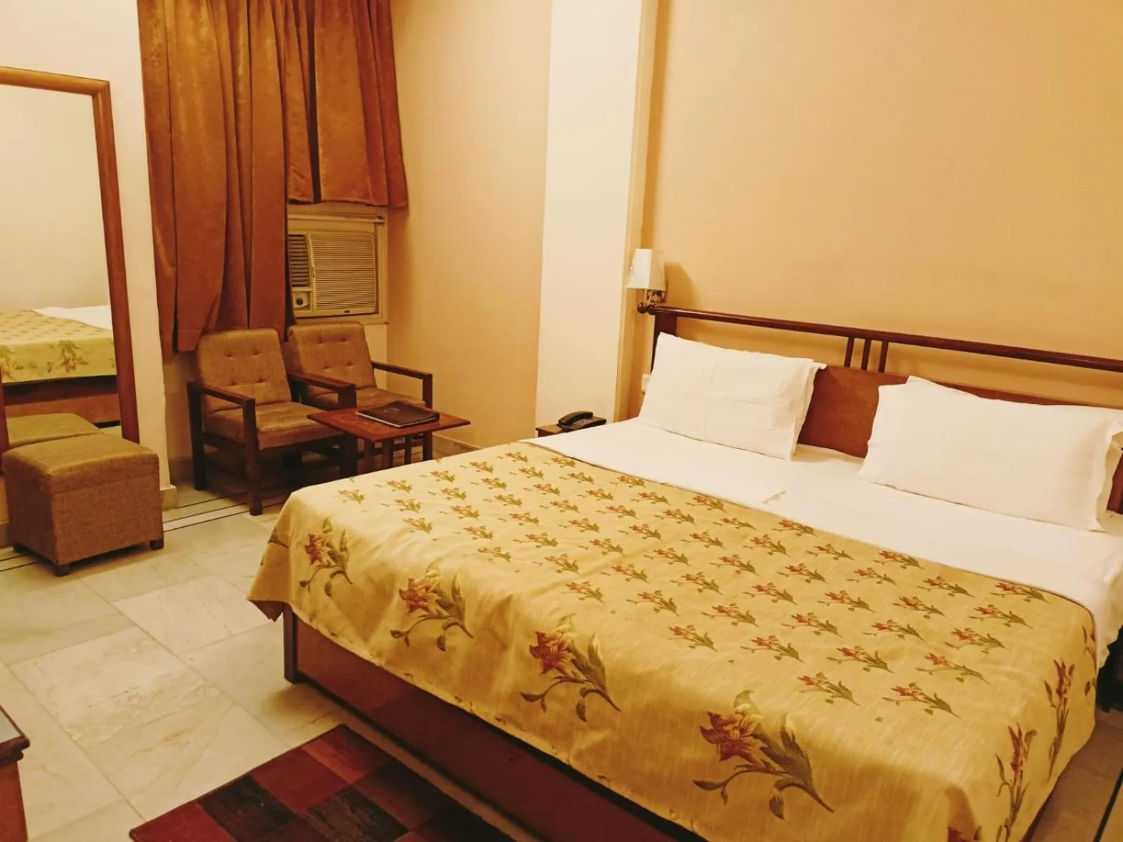 Bedroom in Hotel Corbett Kingdom