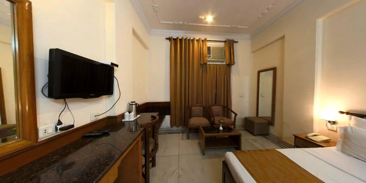 Bedroom in Hotel Corbett Kingdom