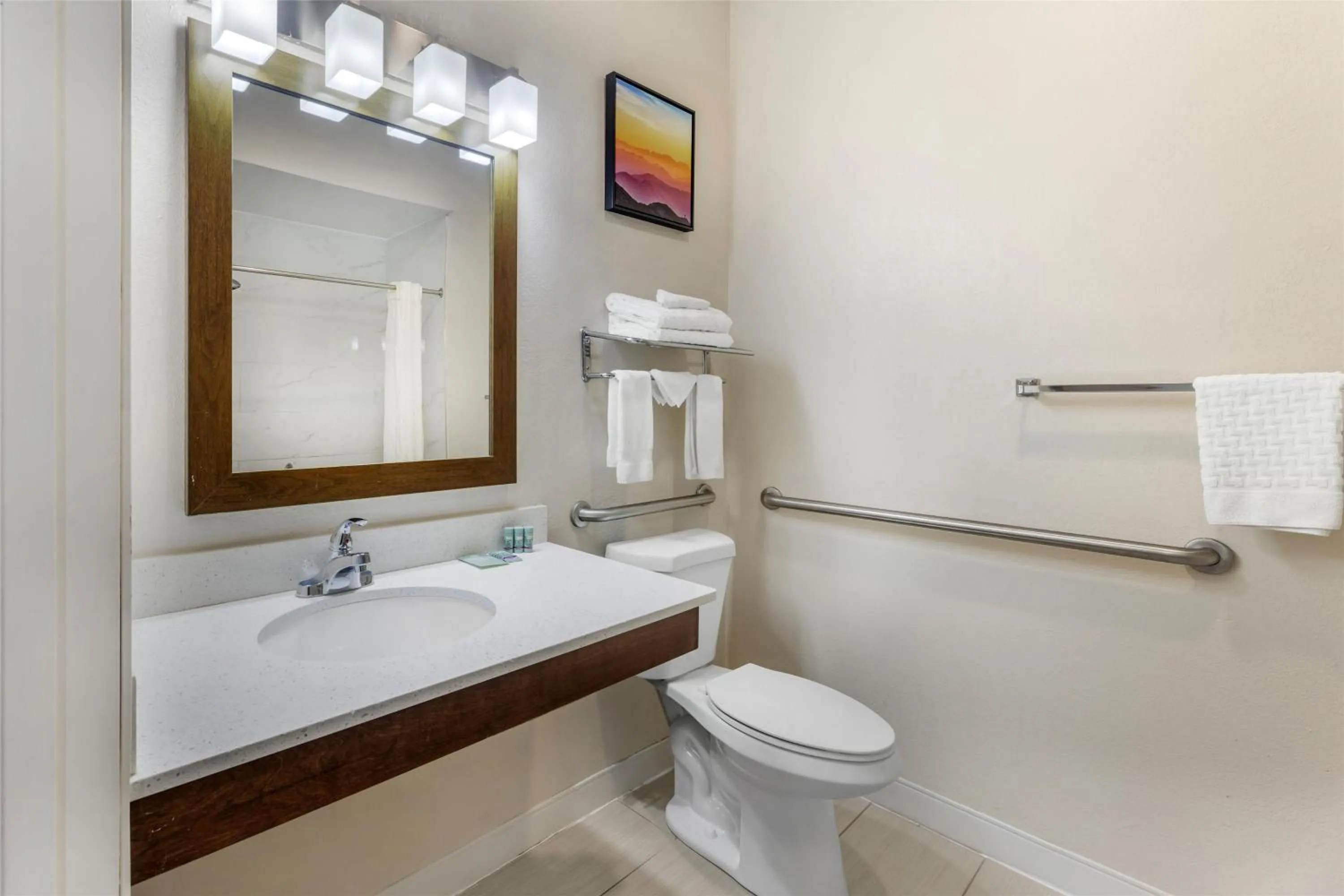 Bathroom in Best Western Joliet Inn & Suites