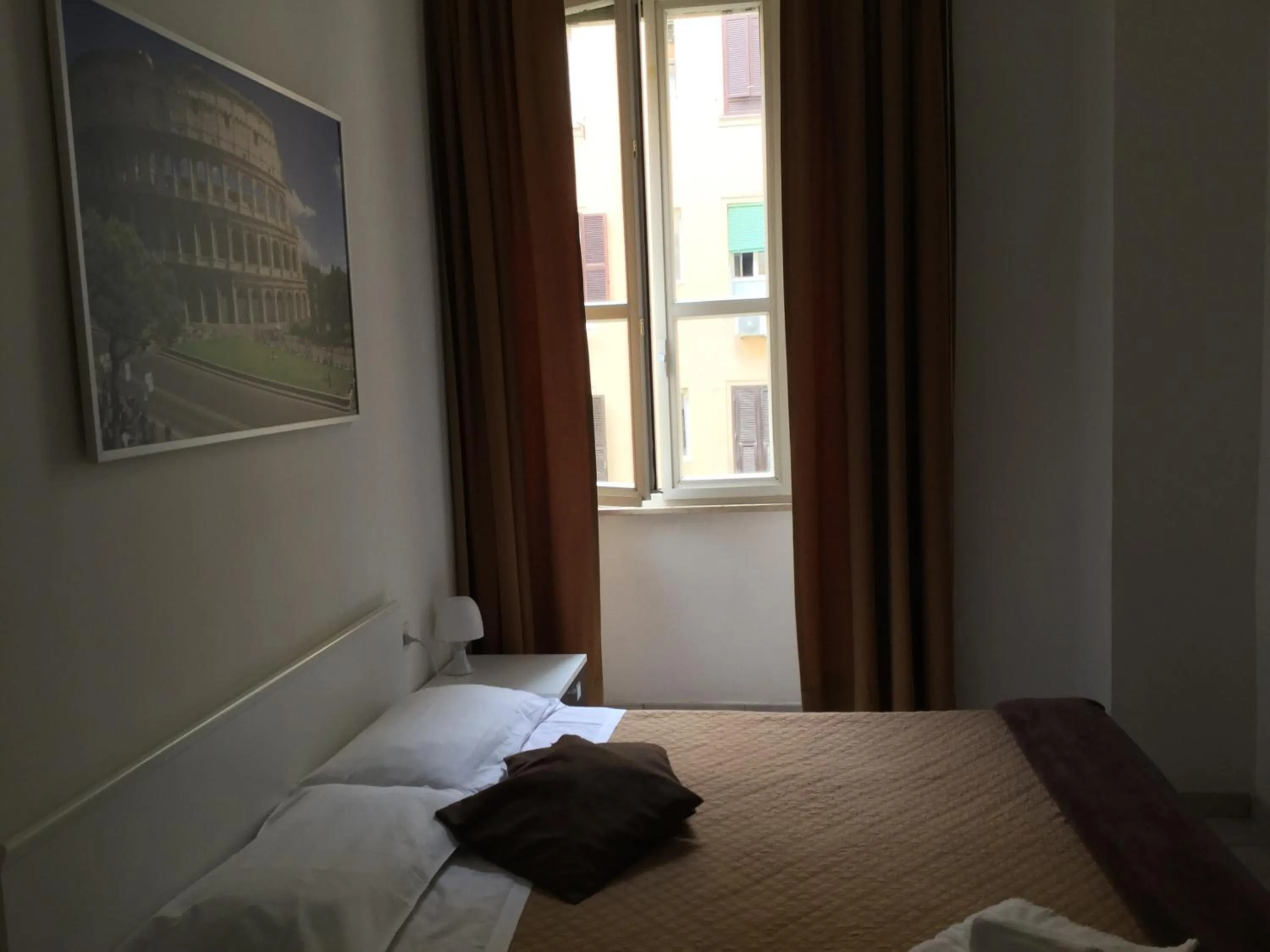 Bedroom, Bed in Cialdini Rome