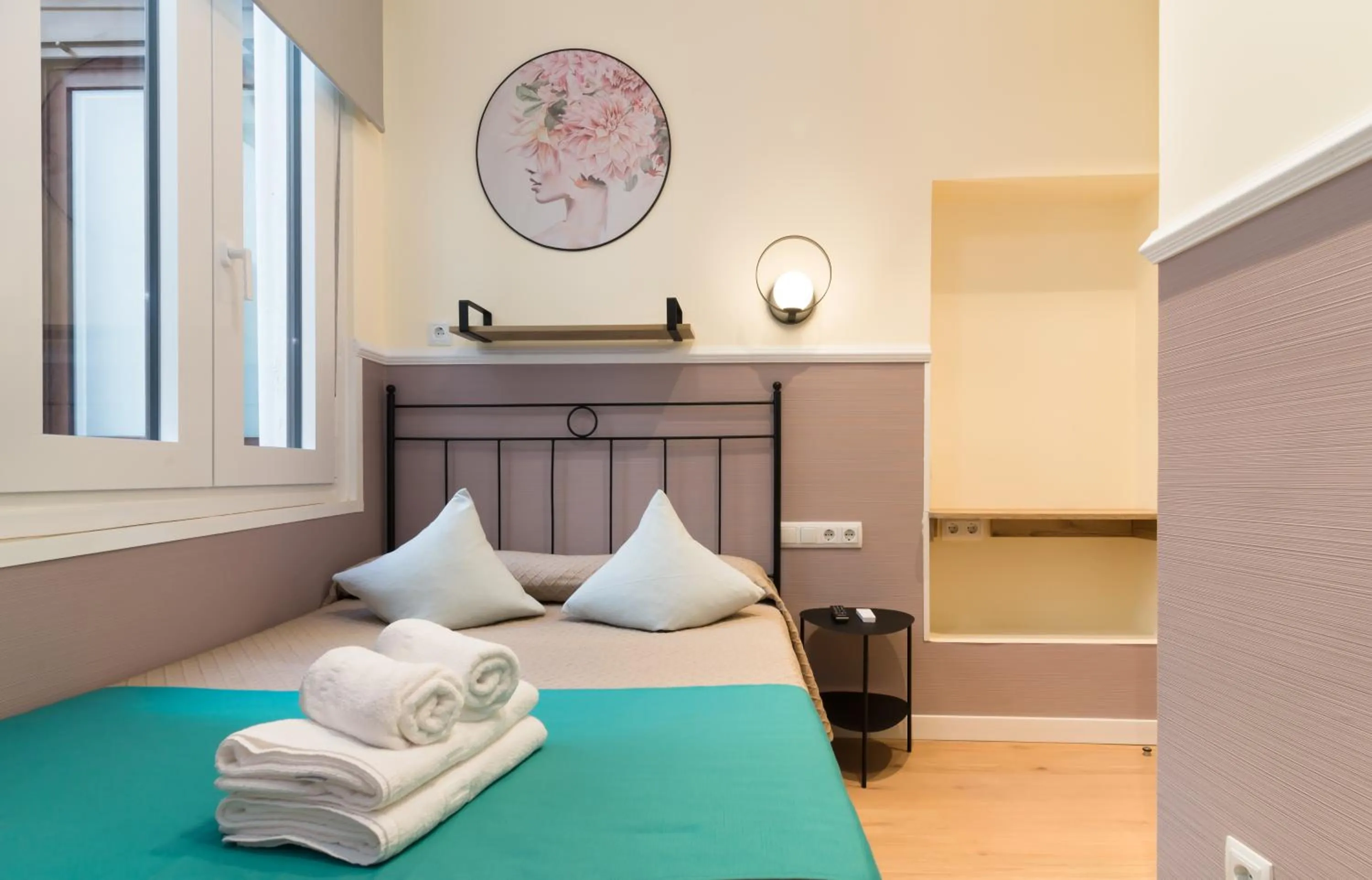 Photo of the whole room, Bed in Hostal Evoke Madrid