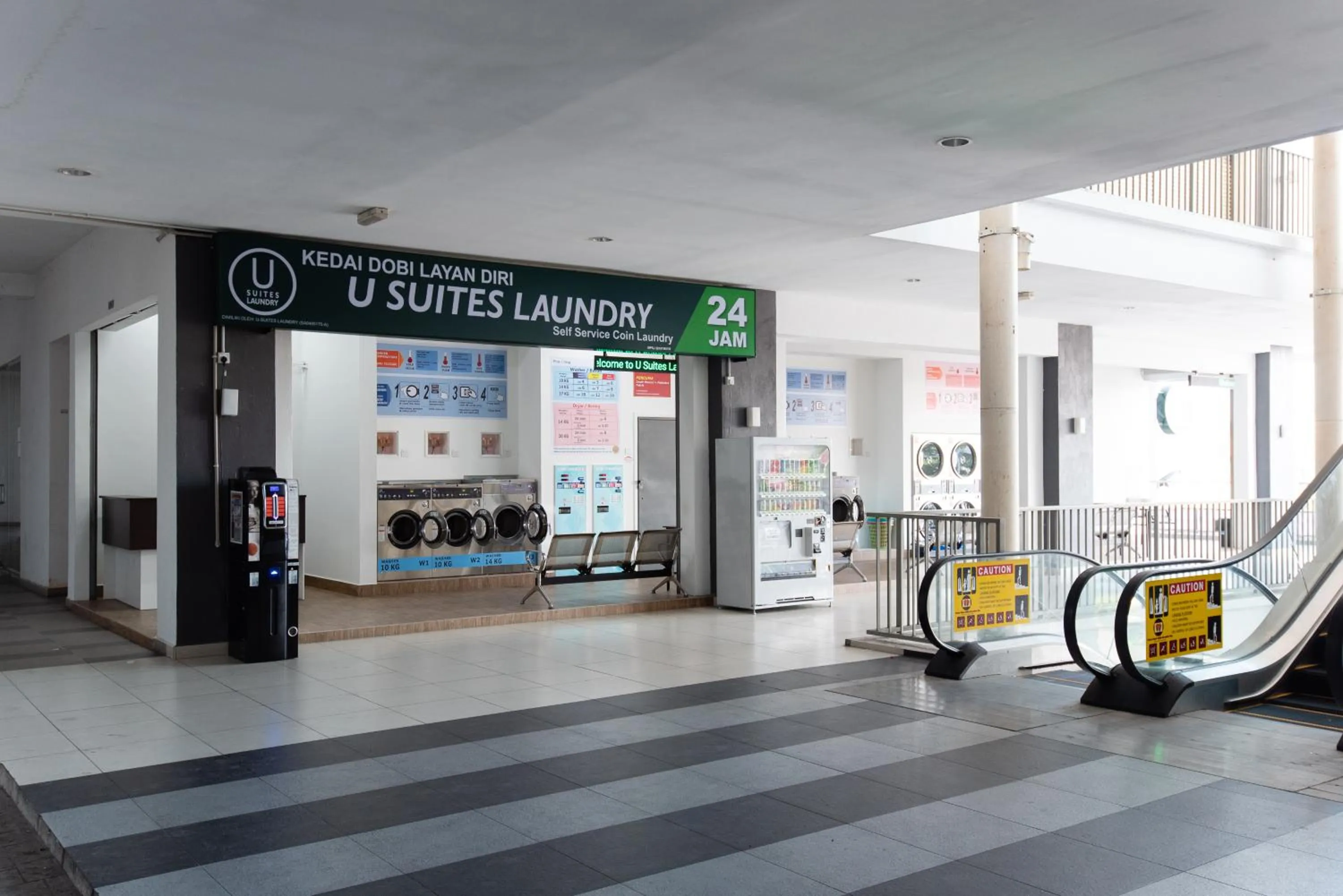 Modern Luxury Studio