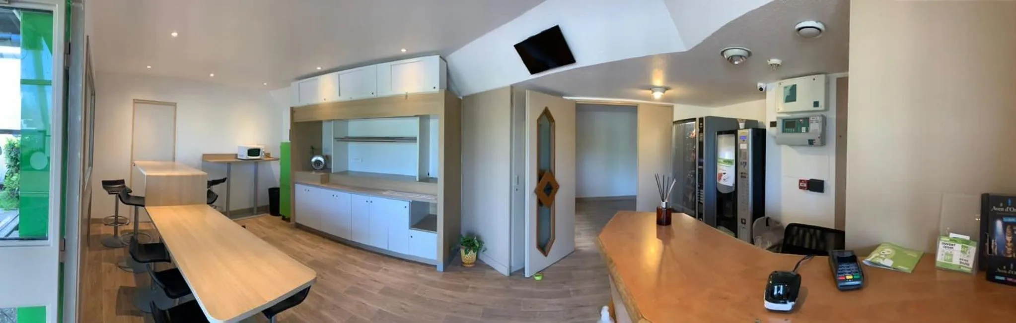 Lemon Hotel Plan de Campagne Marseille