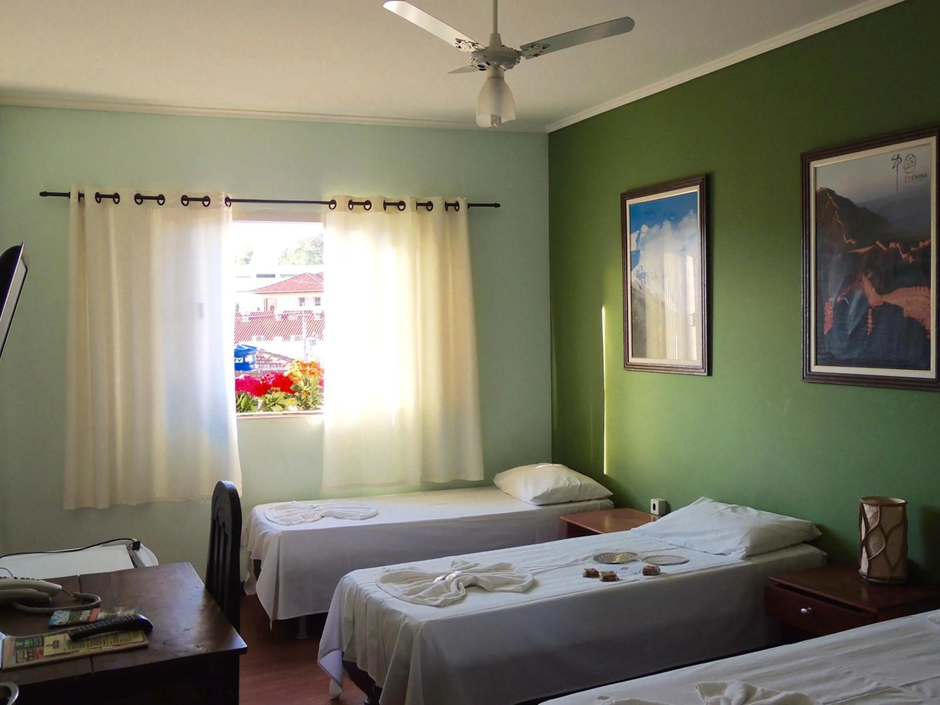 Photo of the whole room, Bed in Hotel Oriente