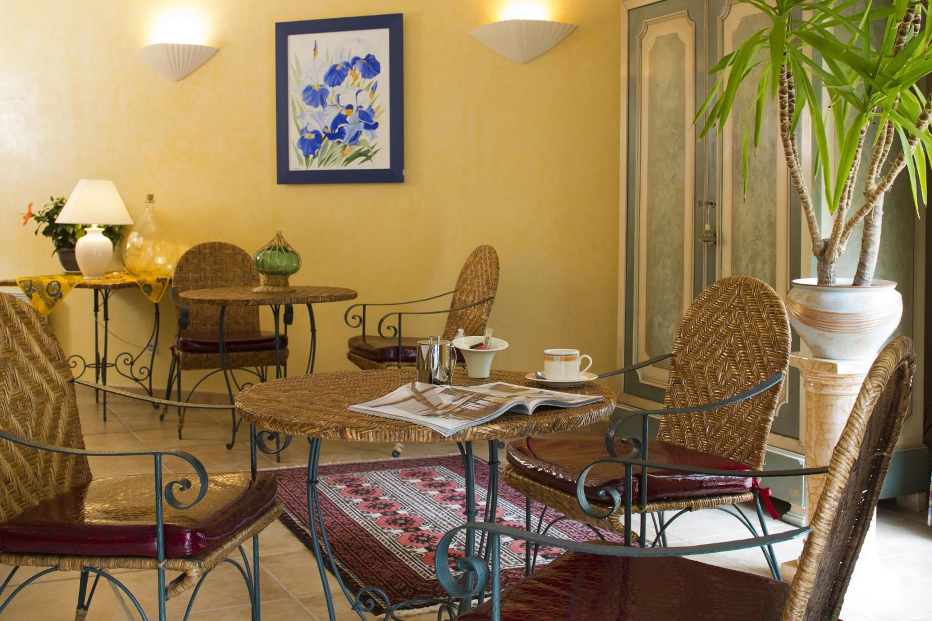 Patio in Logis Hôtel Restaurant Le Mont Aigoual