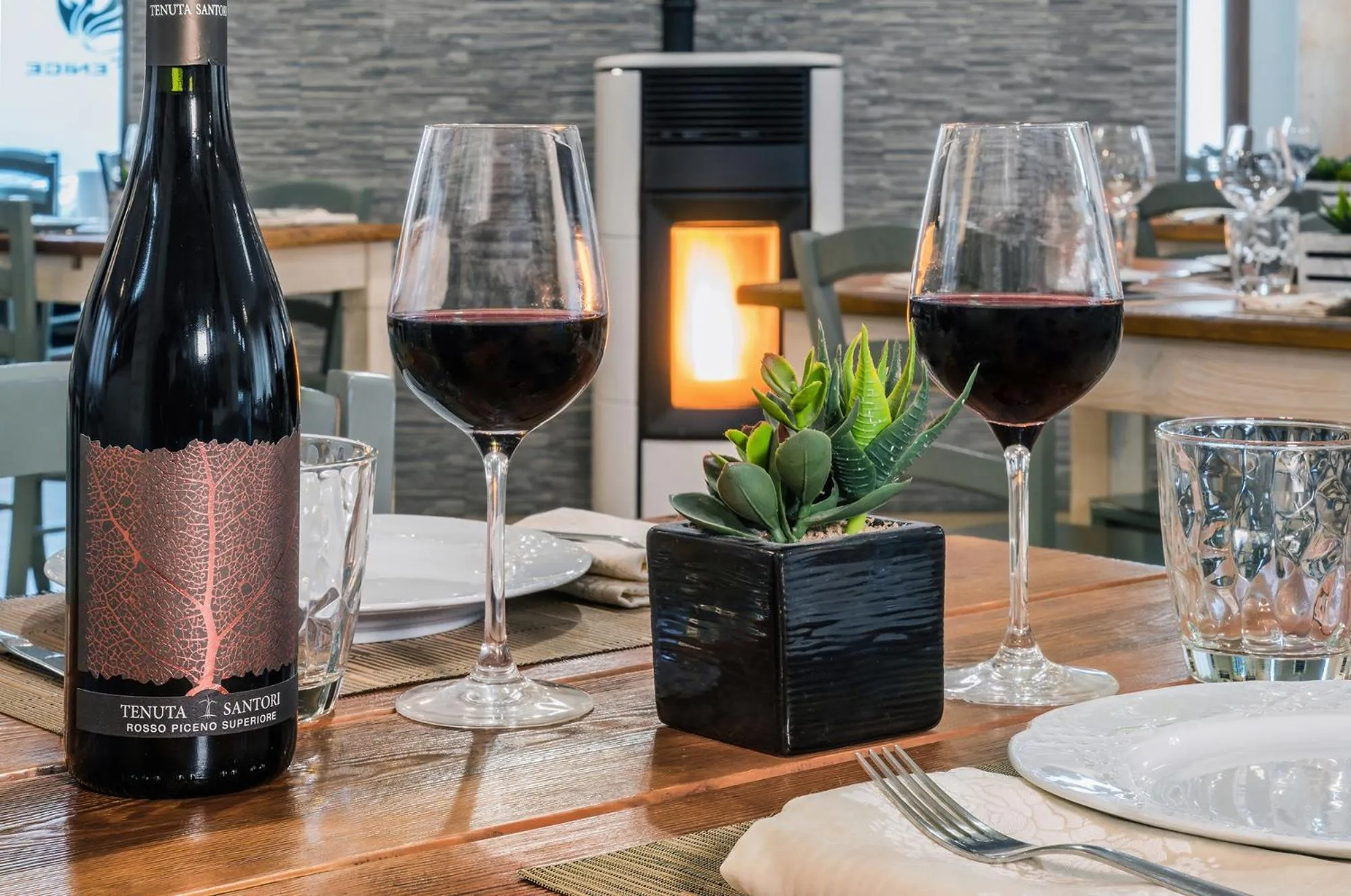 Restaurant/places to eat in Hotel La Fenice