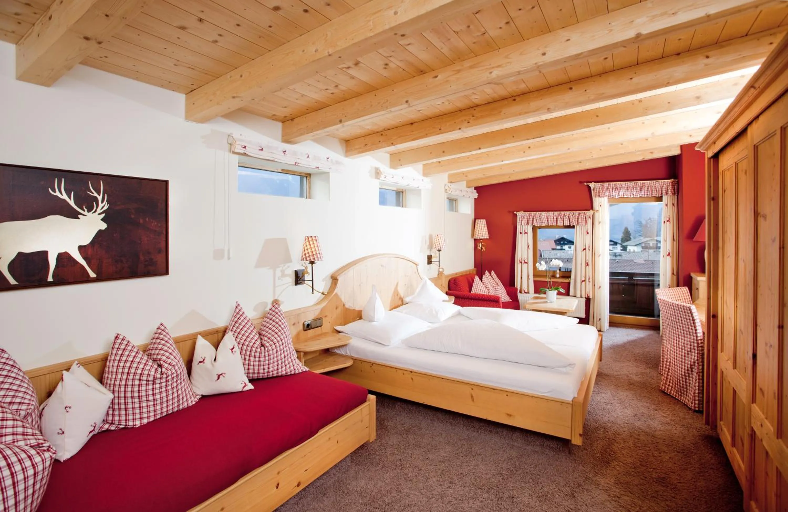 Photo of the whole room, Bed in Kirchenwirt