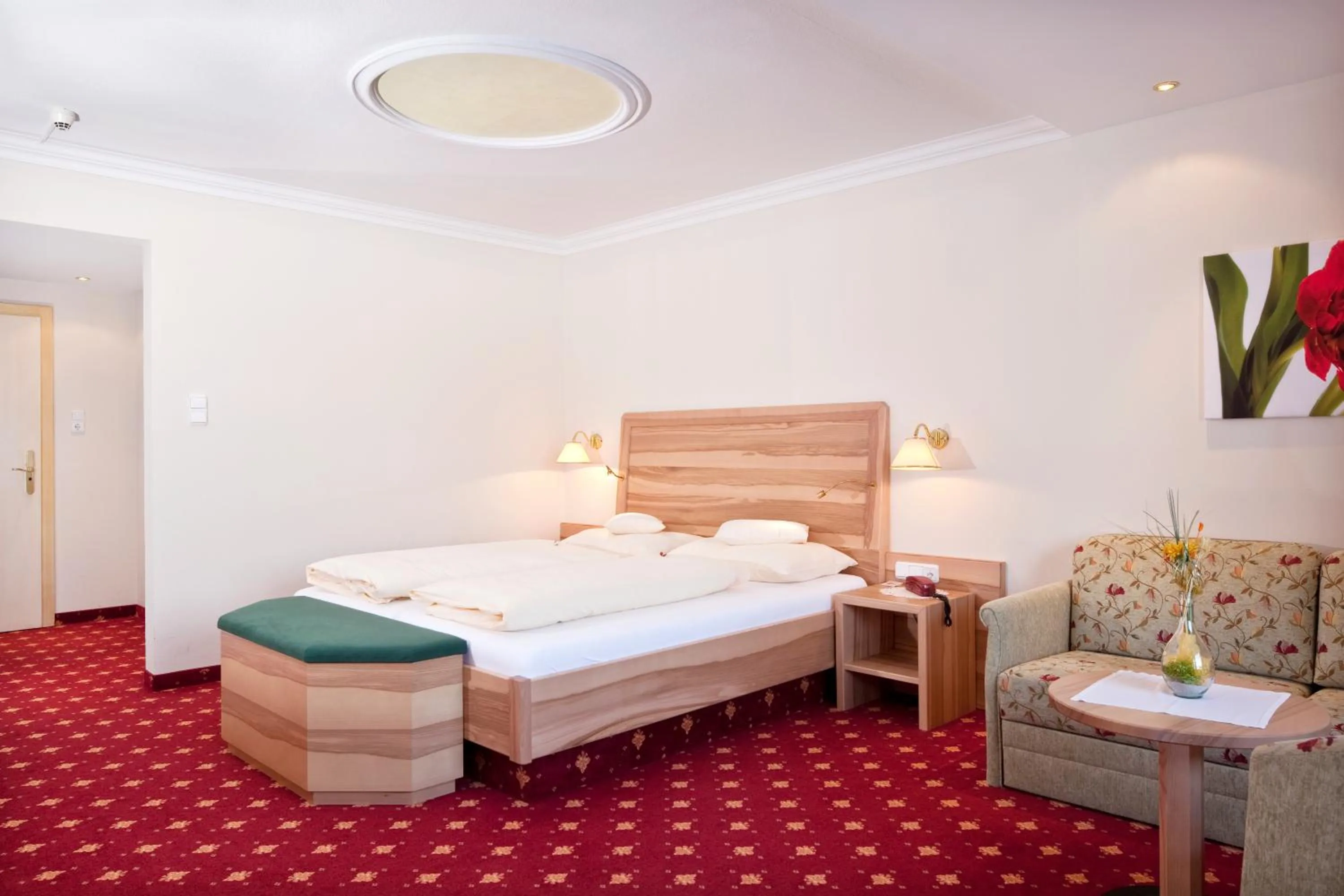 Photo of the whole room, Bed in Kirchenwirt