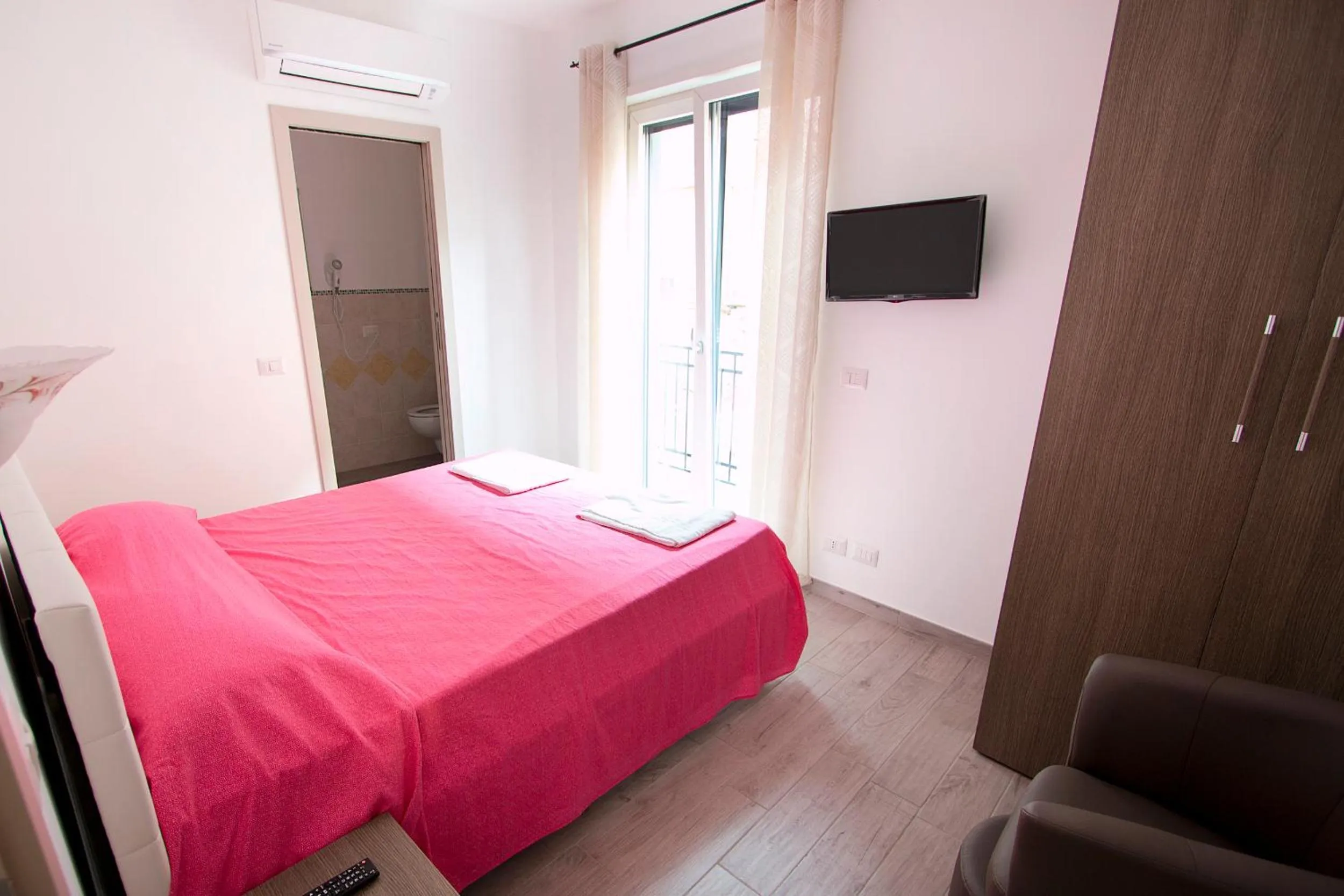 TV and multimedia, Bed in Antico Mulino B&B