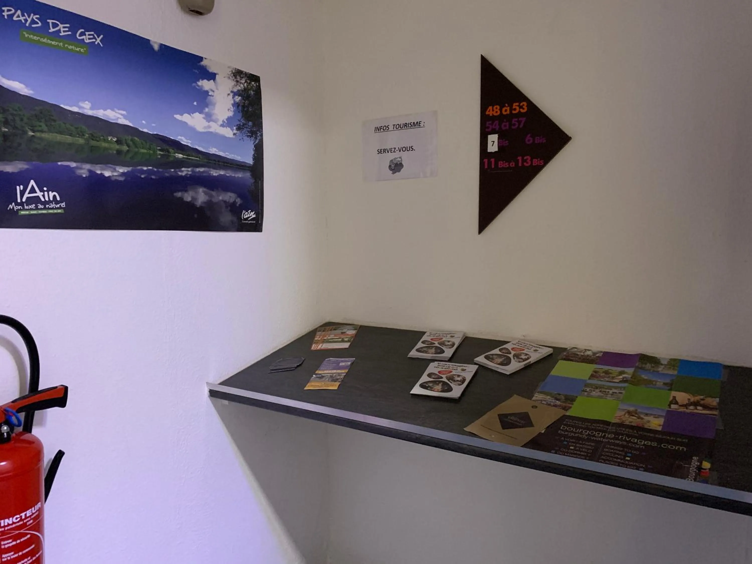 Property building in Hotel Macon la Salle