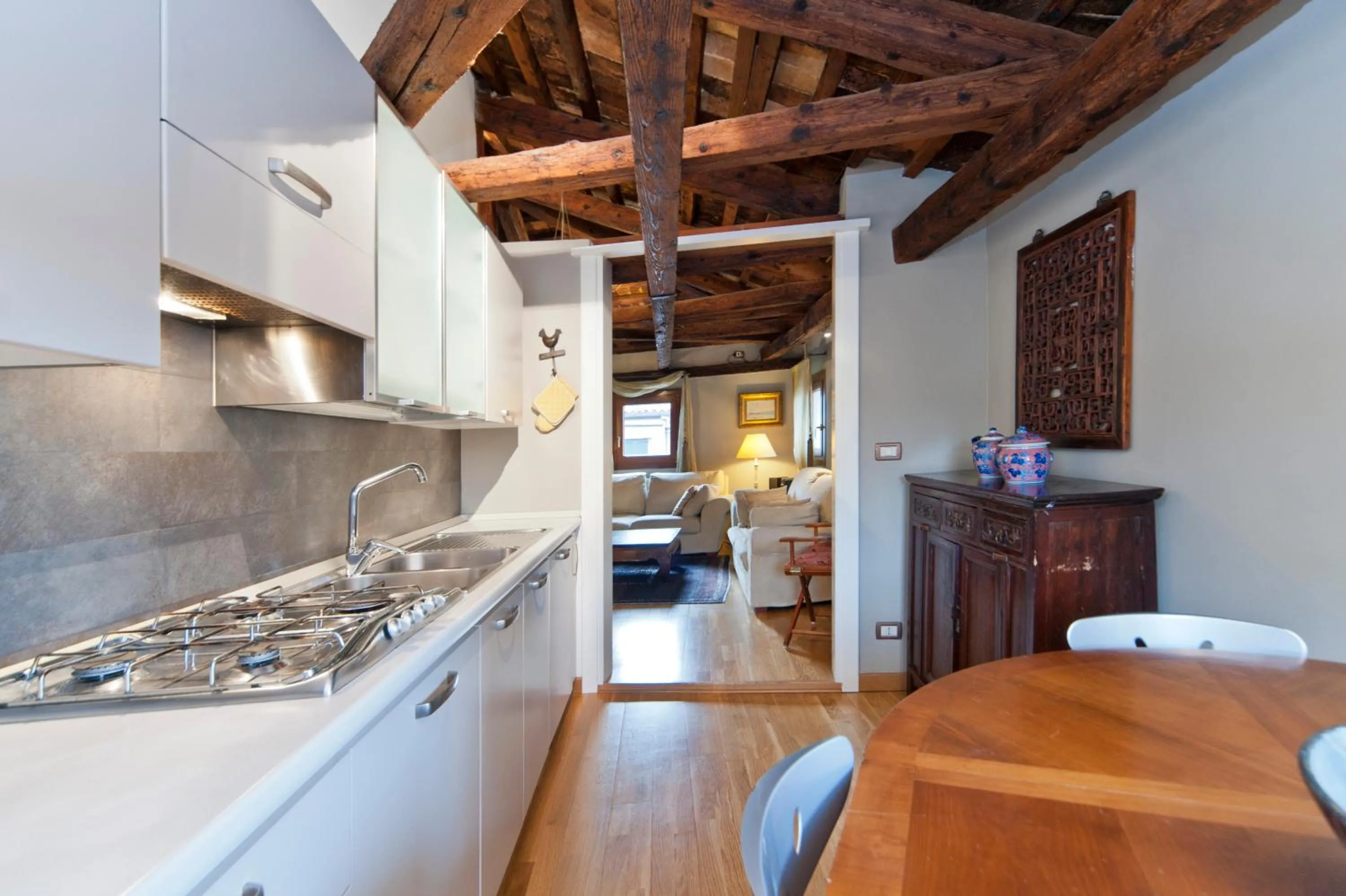 Kitchen or kitchenette in Casanova Penthouse in the heart of Venice