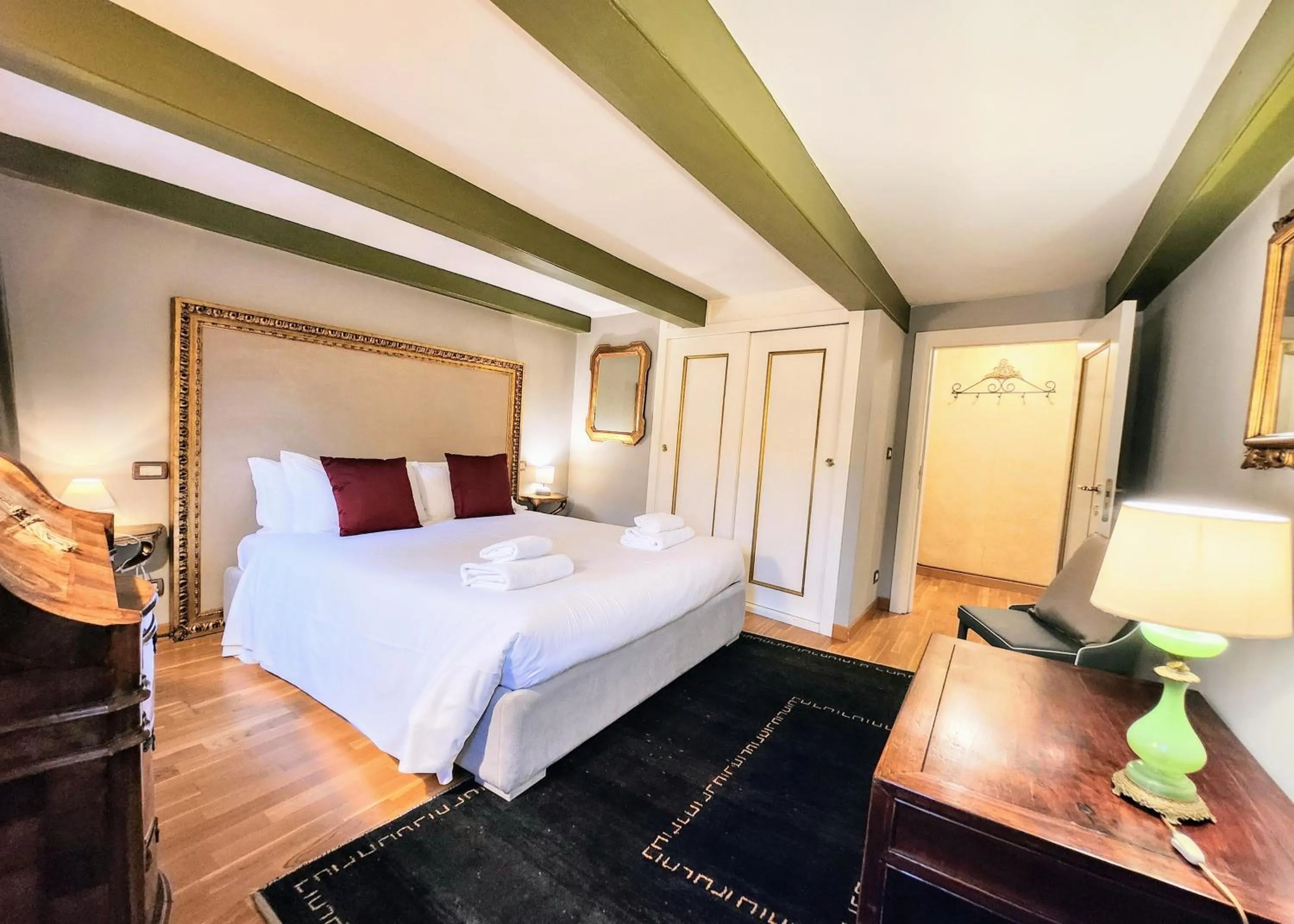 Bedroom, Bed in Casanova Penthouse in the heart of Venice