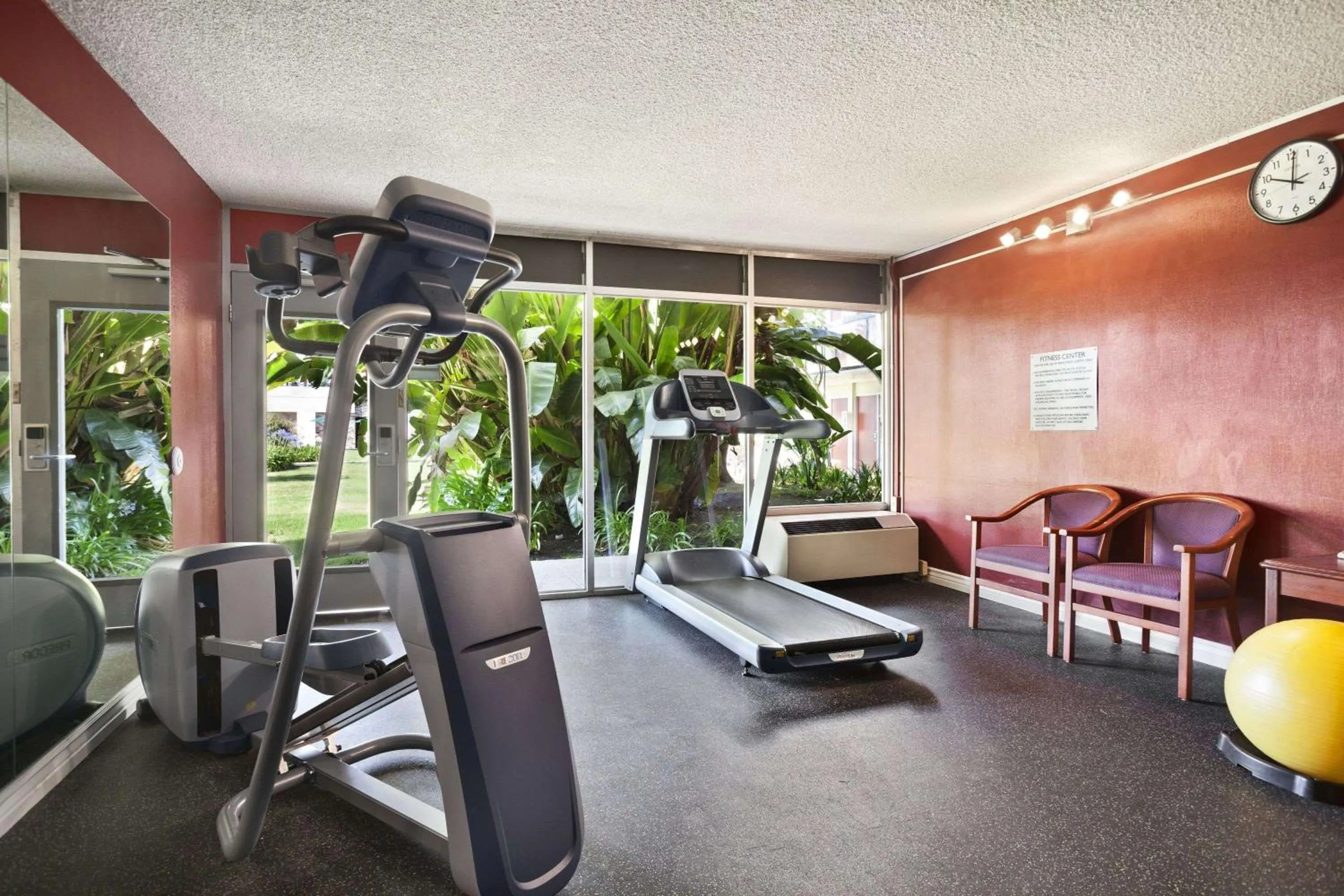 Fitness centre/facilities in Ramada by Wyndham Sunnyvale/Silicon Valley